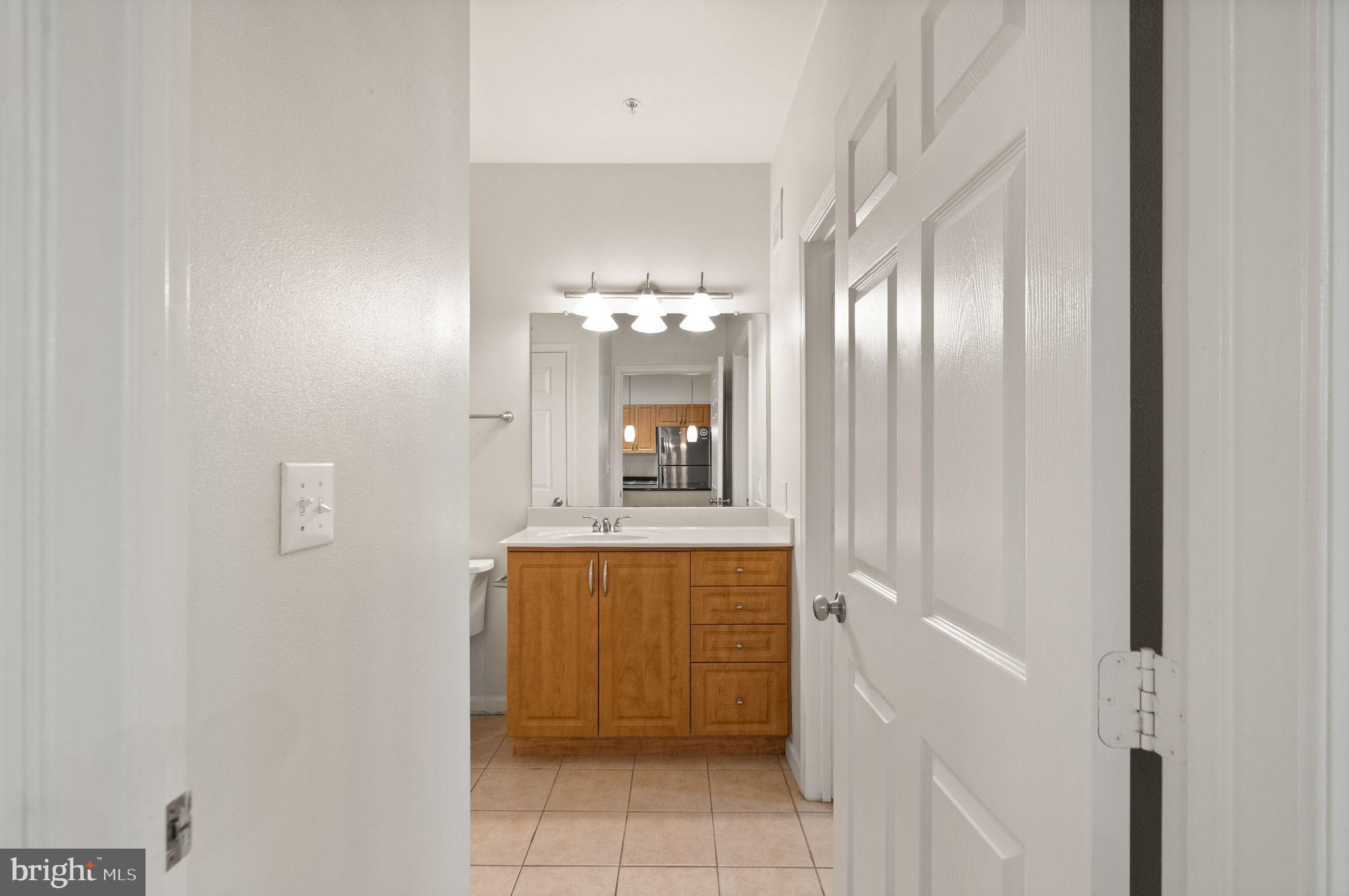 12921 Centre Park Cir #104