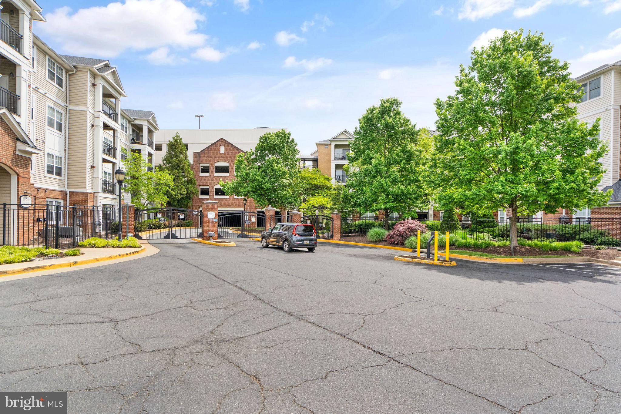 12921 Centre Park Cir #104
