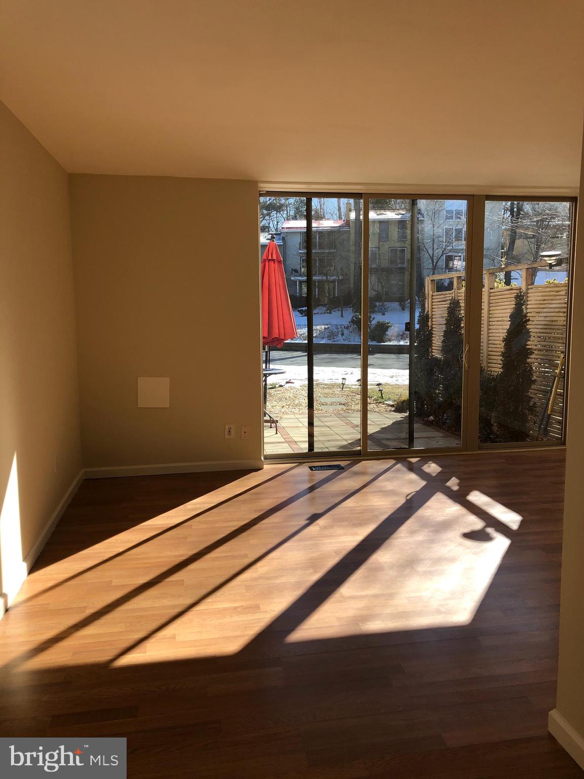 11463 Washington Plz W