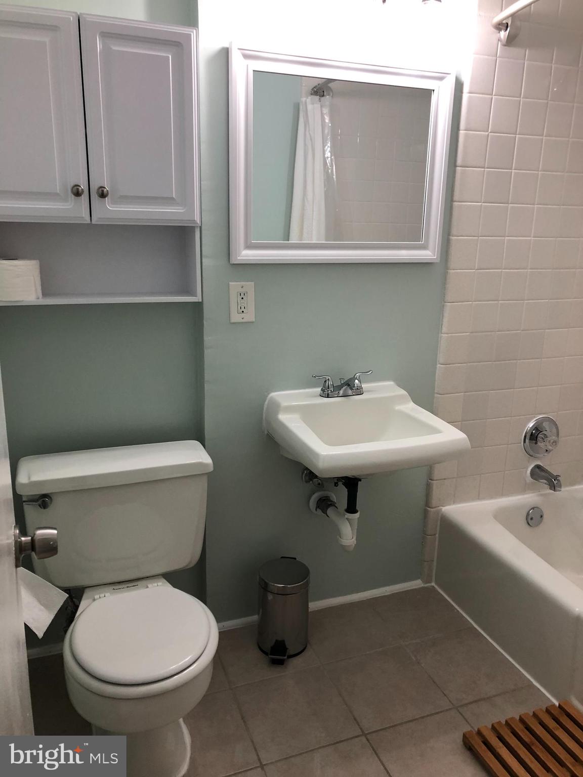11463 Washington Plz W