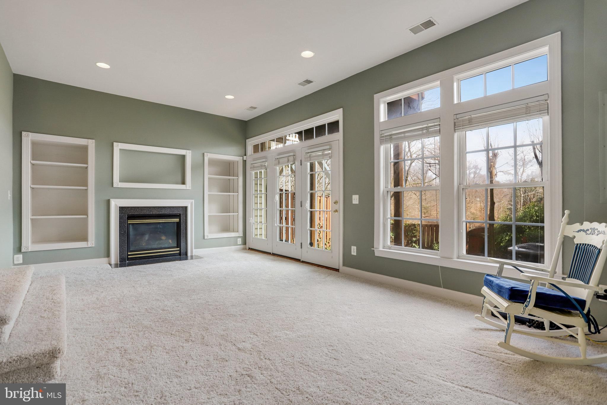 7044 Mundy Point Court