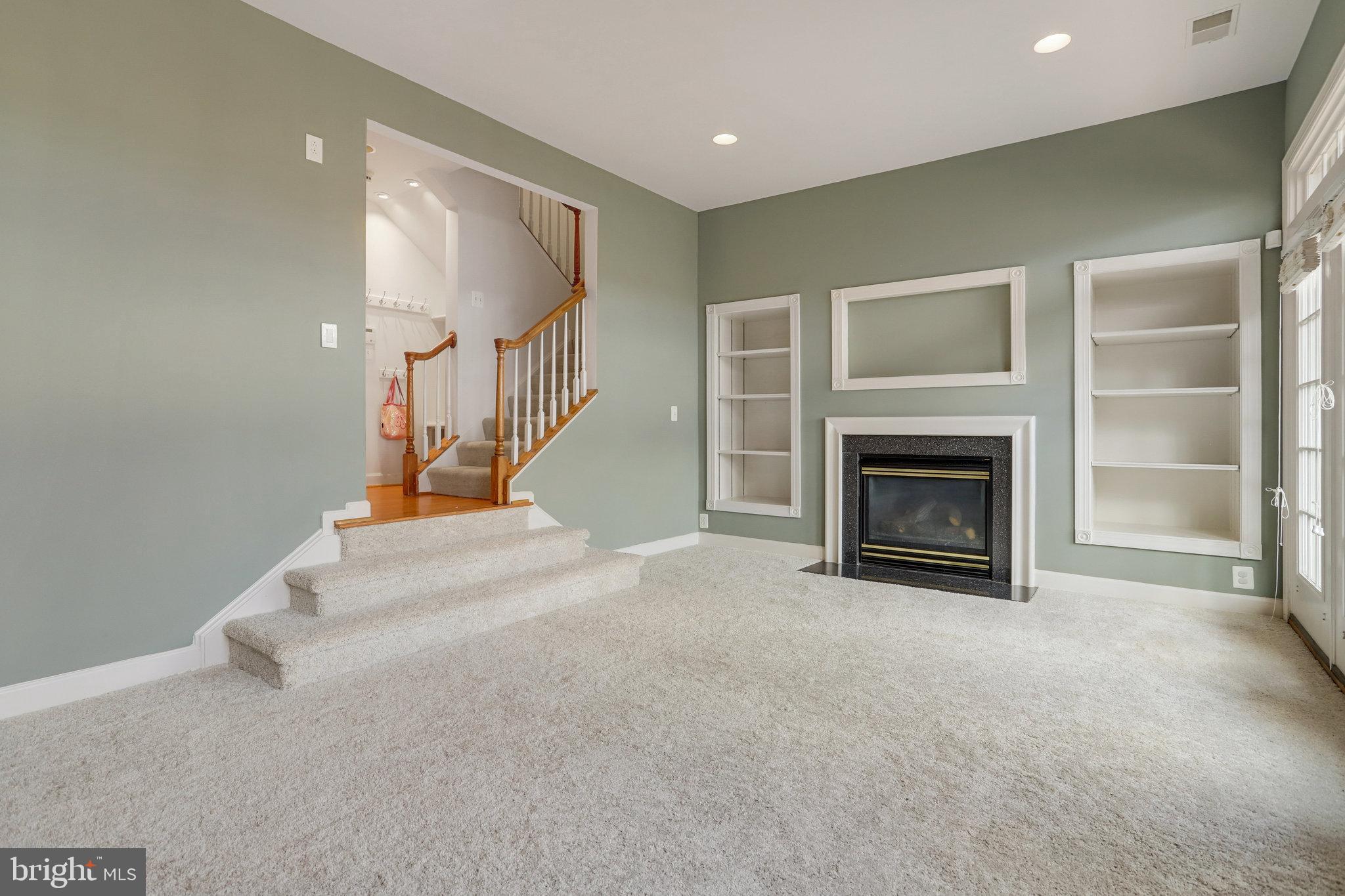 7044 Mundy Point Court