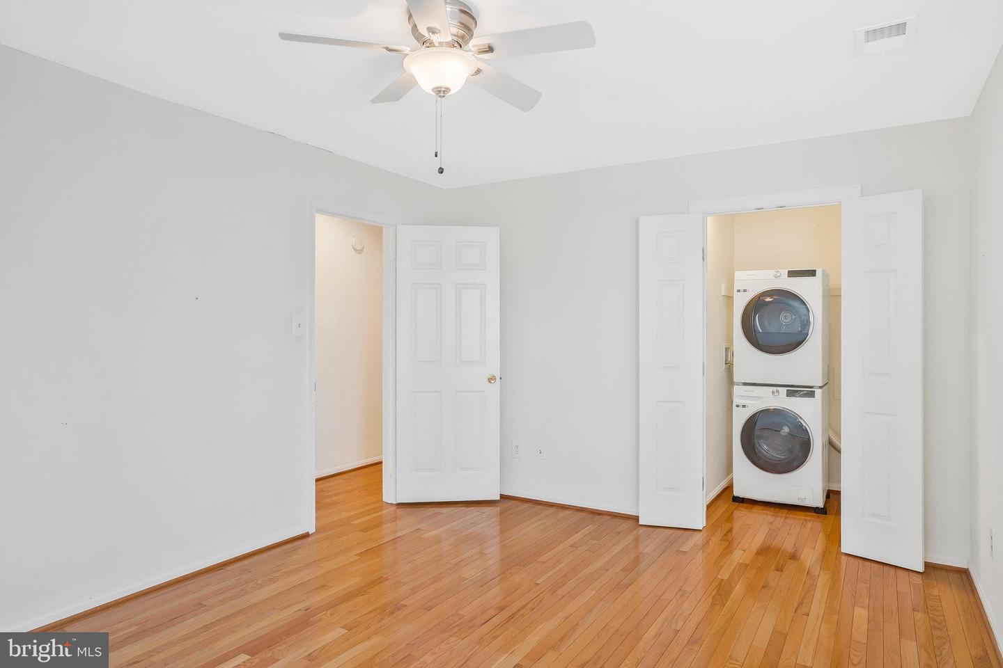5208 Dunleigh Glen Ln
