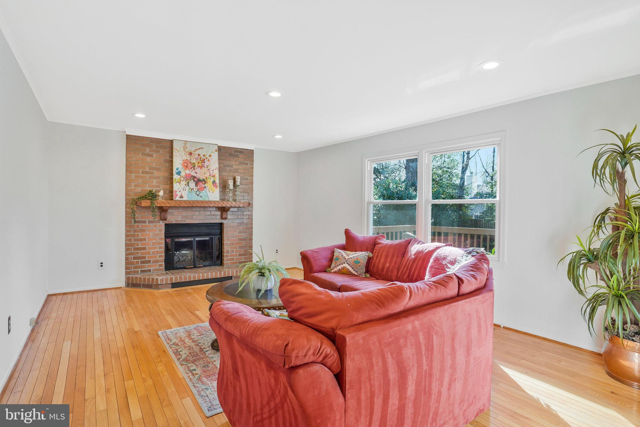 5208 Dunleigh Glen Ln