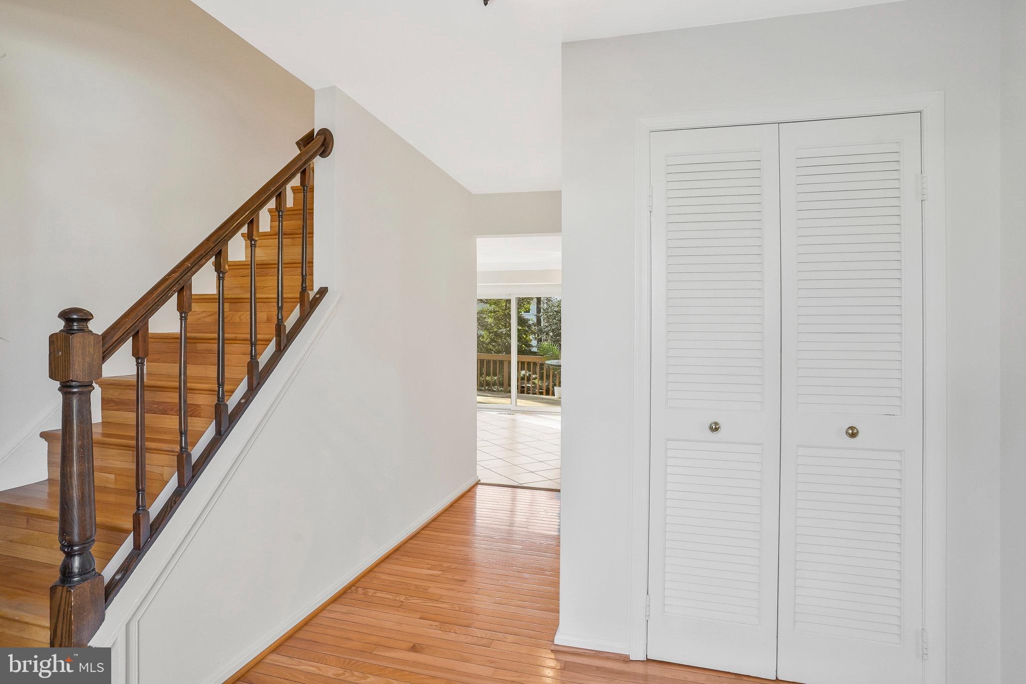 5208 Dunleigh Glen Ln