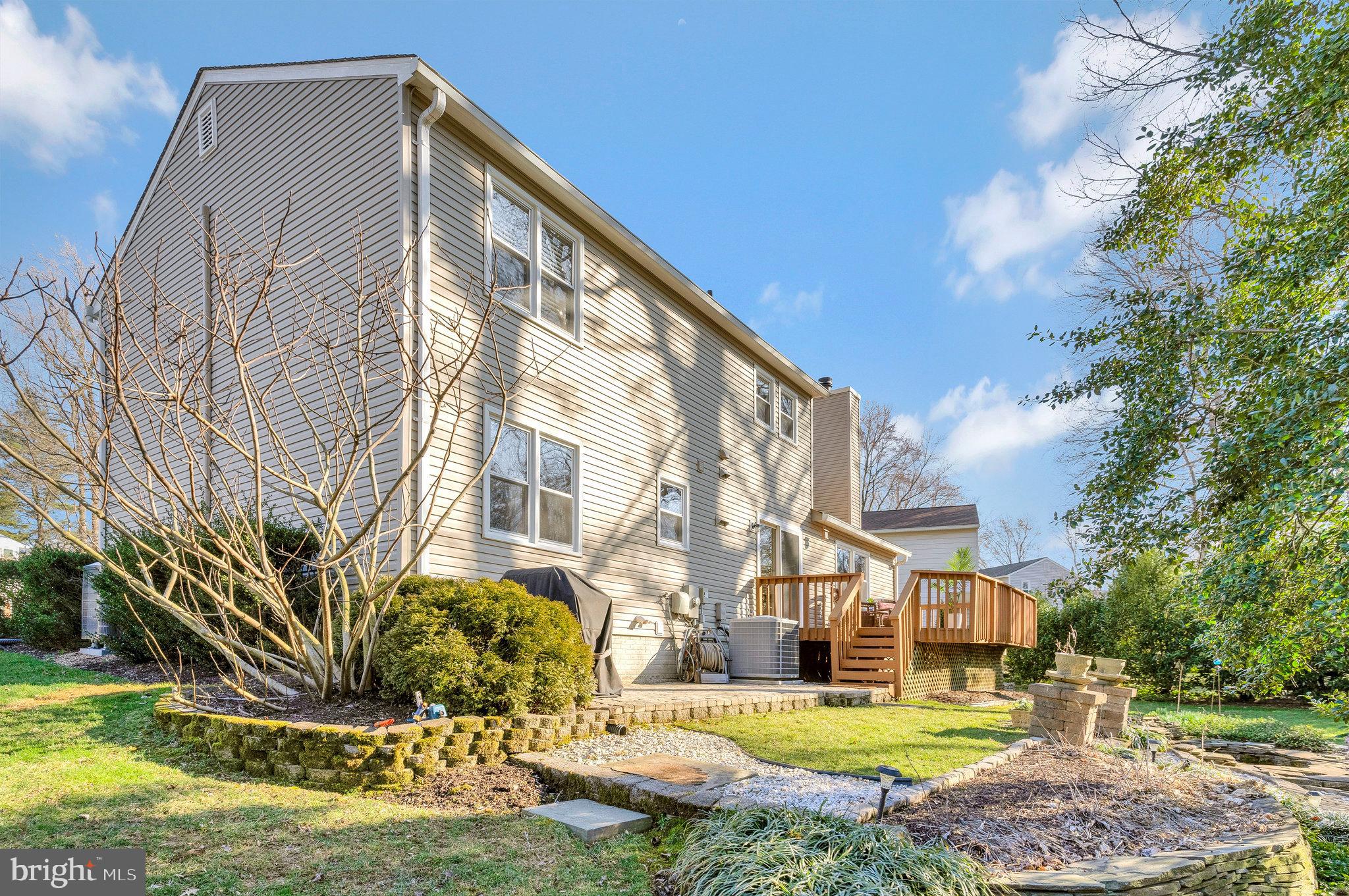 5208 Dunleigh Glen Ln
