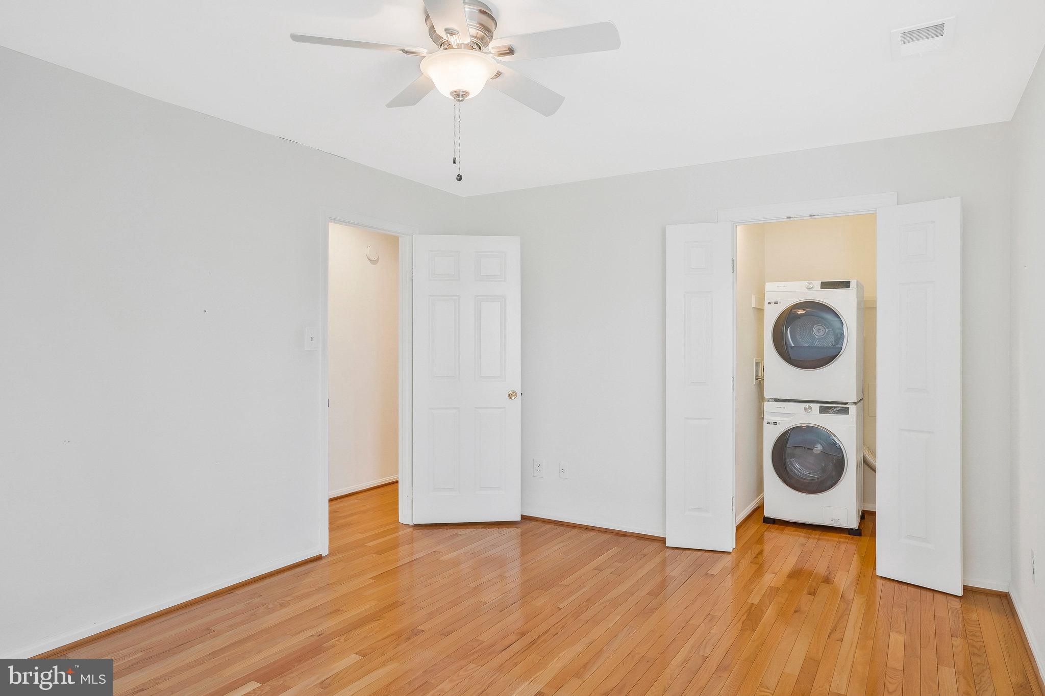 5208 Dunleigh Glen Ln