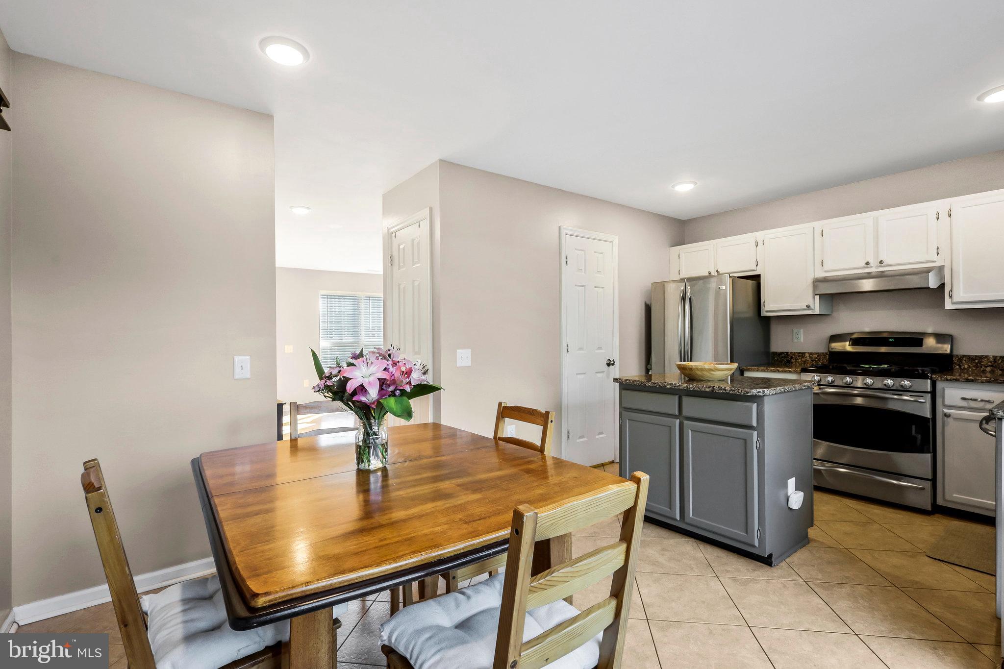 6559 Old Carriage Lane