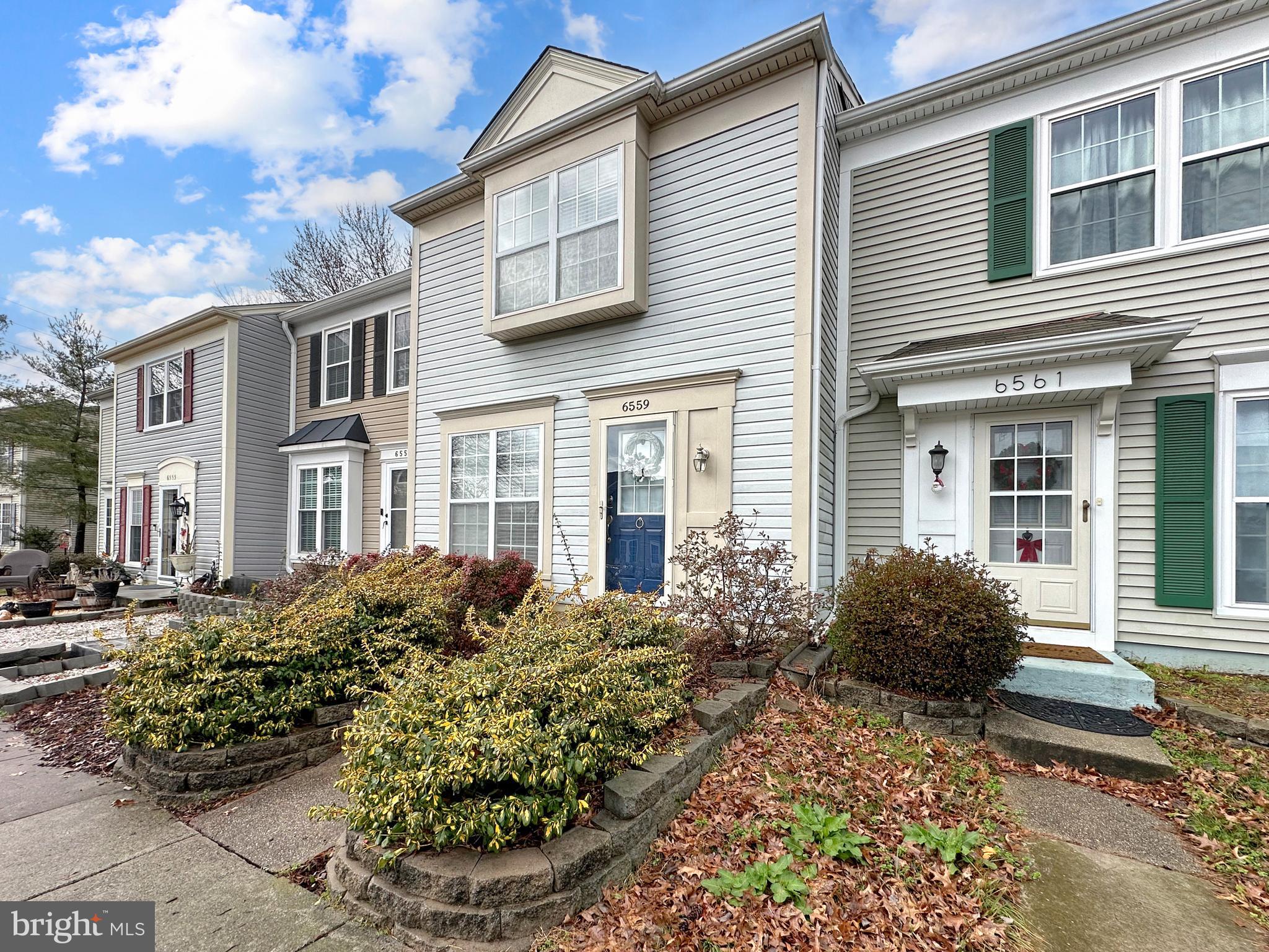 6559 Old Carriage Lane