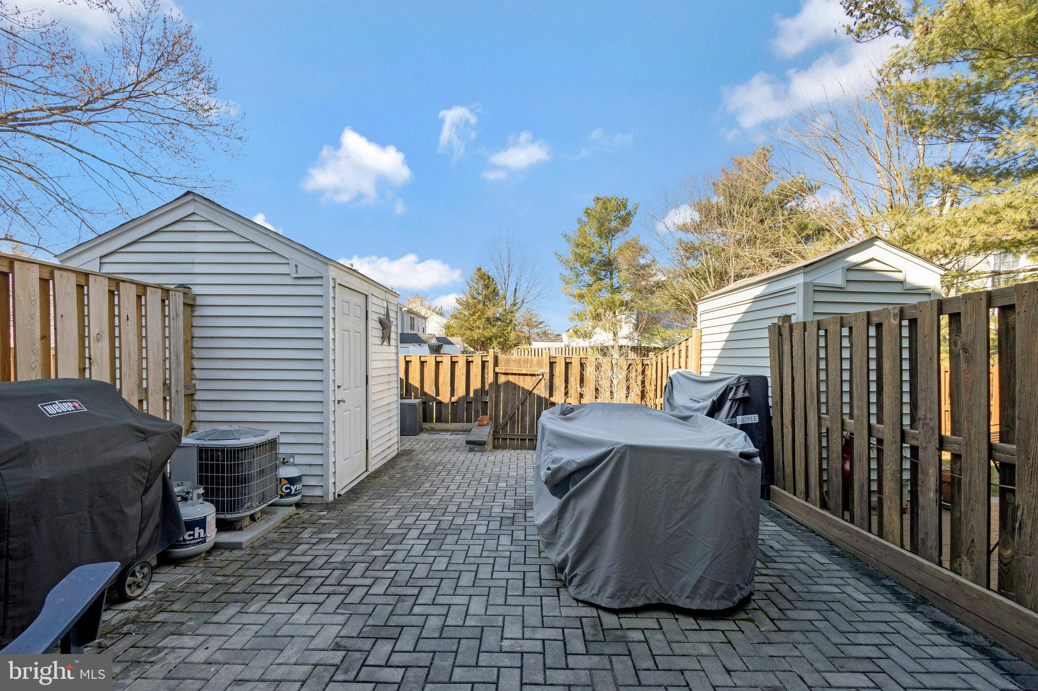 6559 Old Carriage Lane