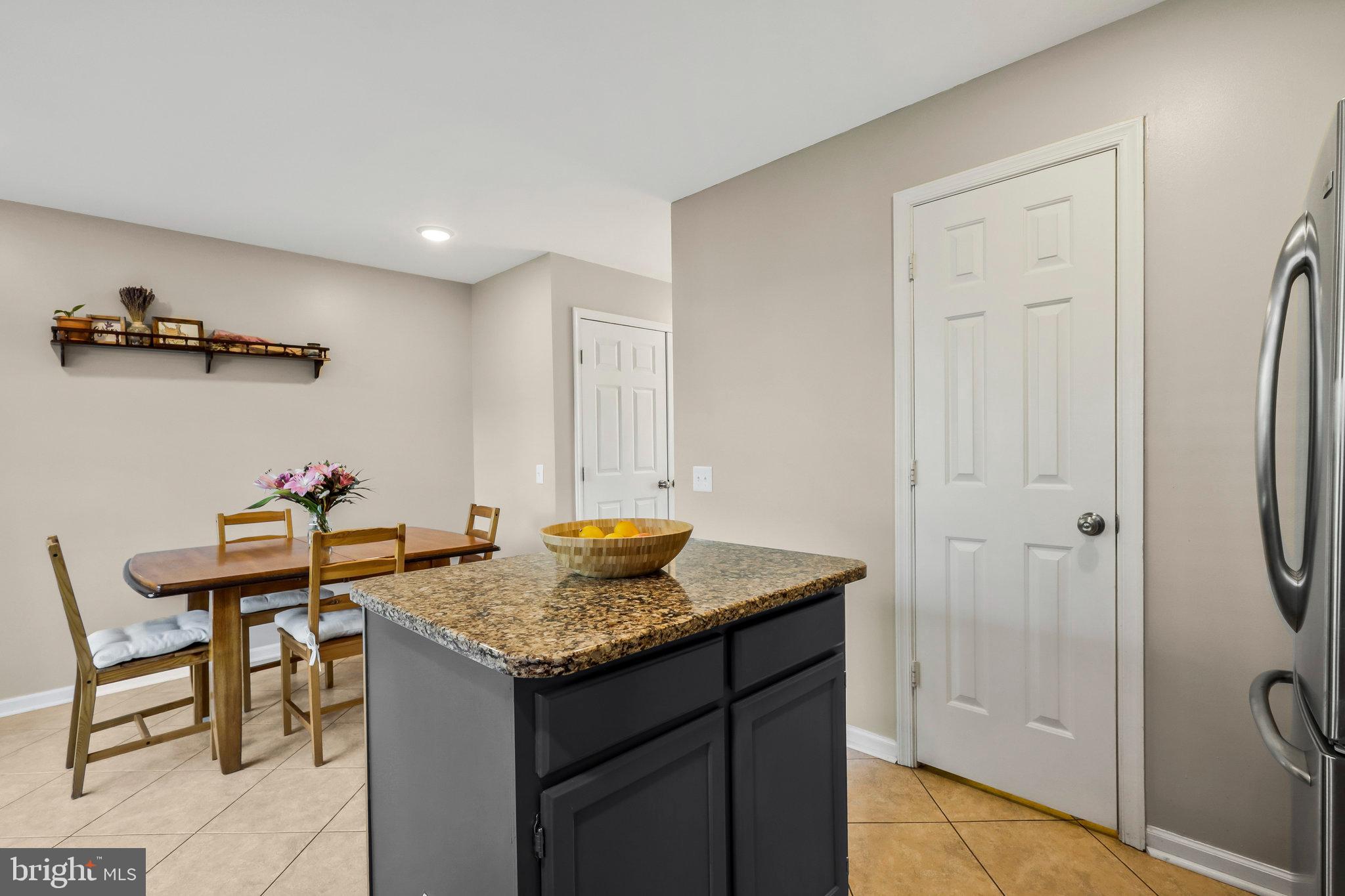 6559 Old Carriage Lane