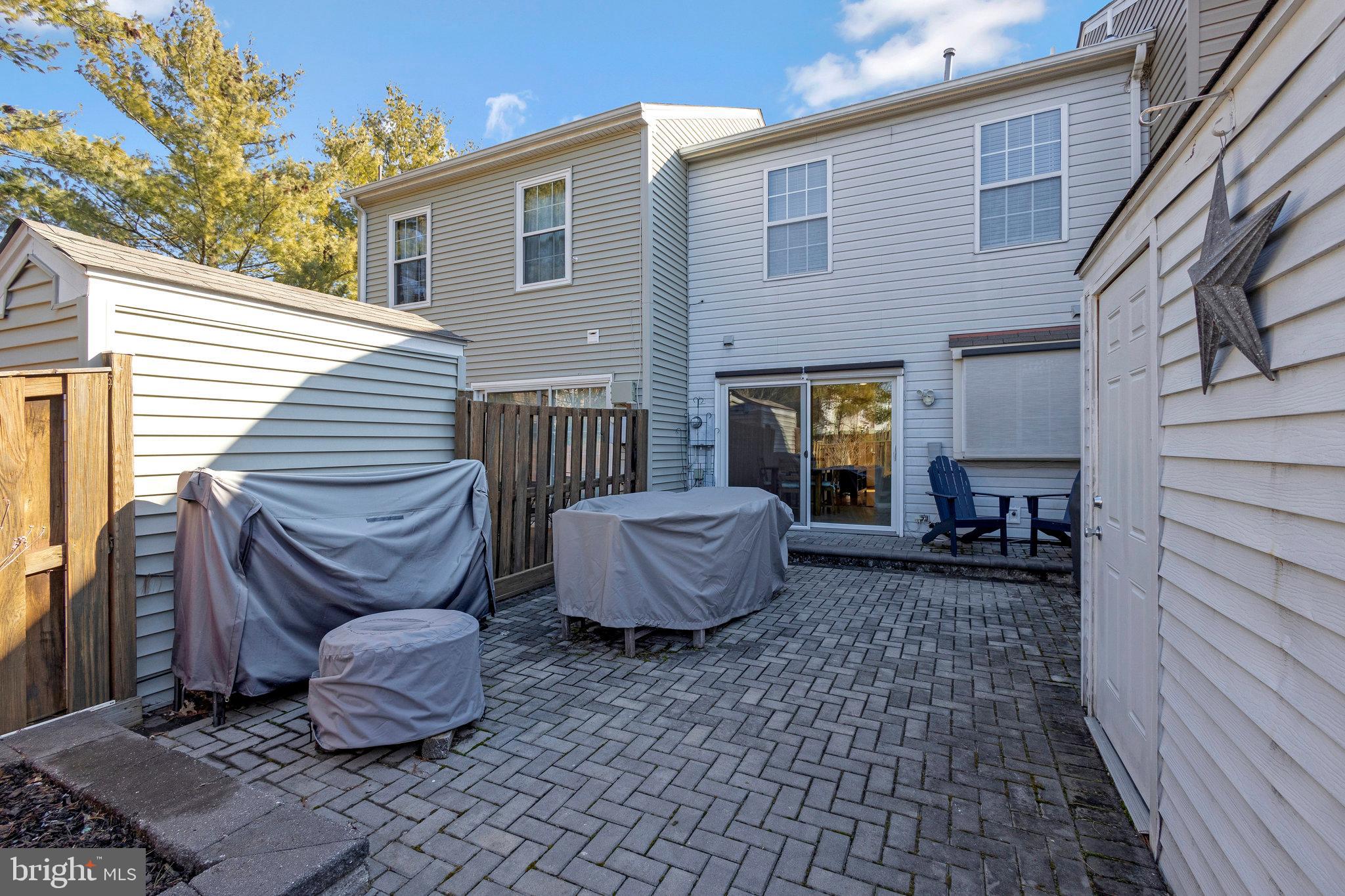 6559 Old Carriage Lane