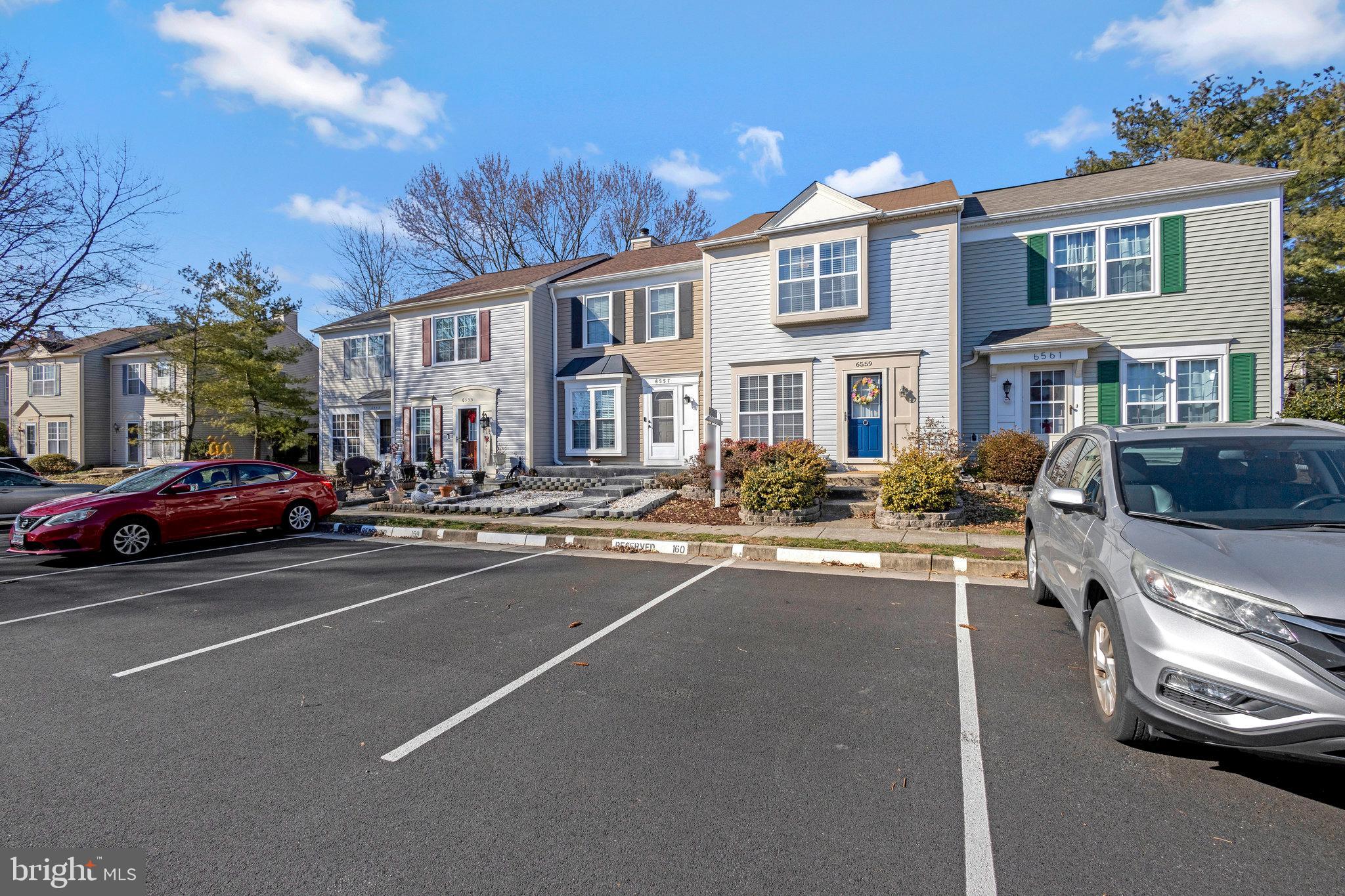 6559 Old Carriage Lane