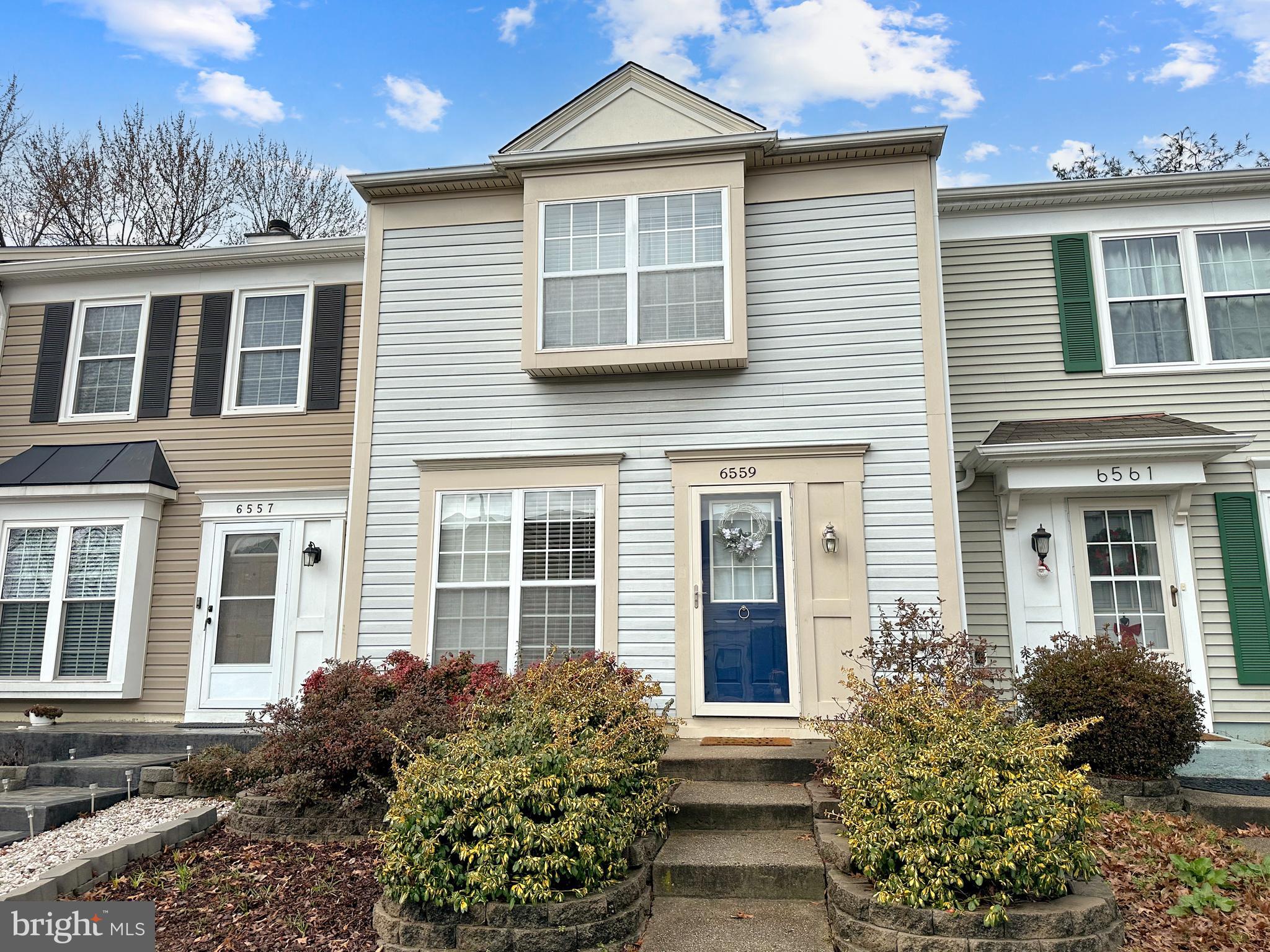 6559 Old Carriage Lane