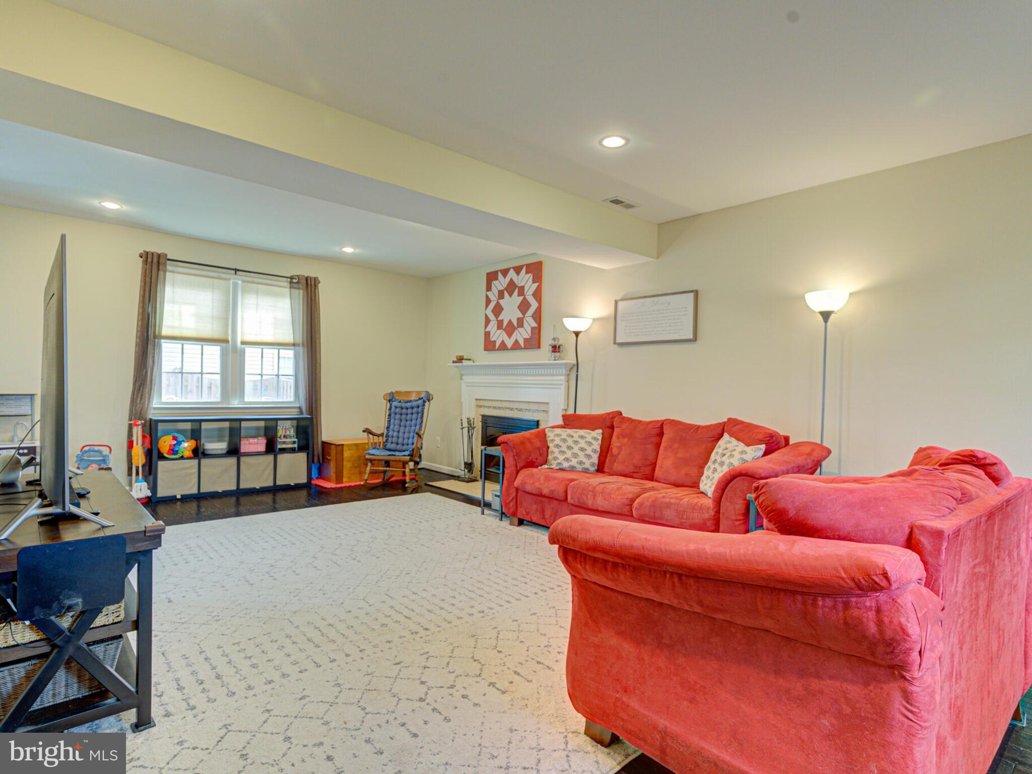 12827 Fantasia Dr