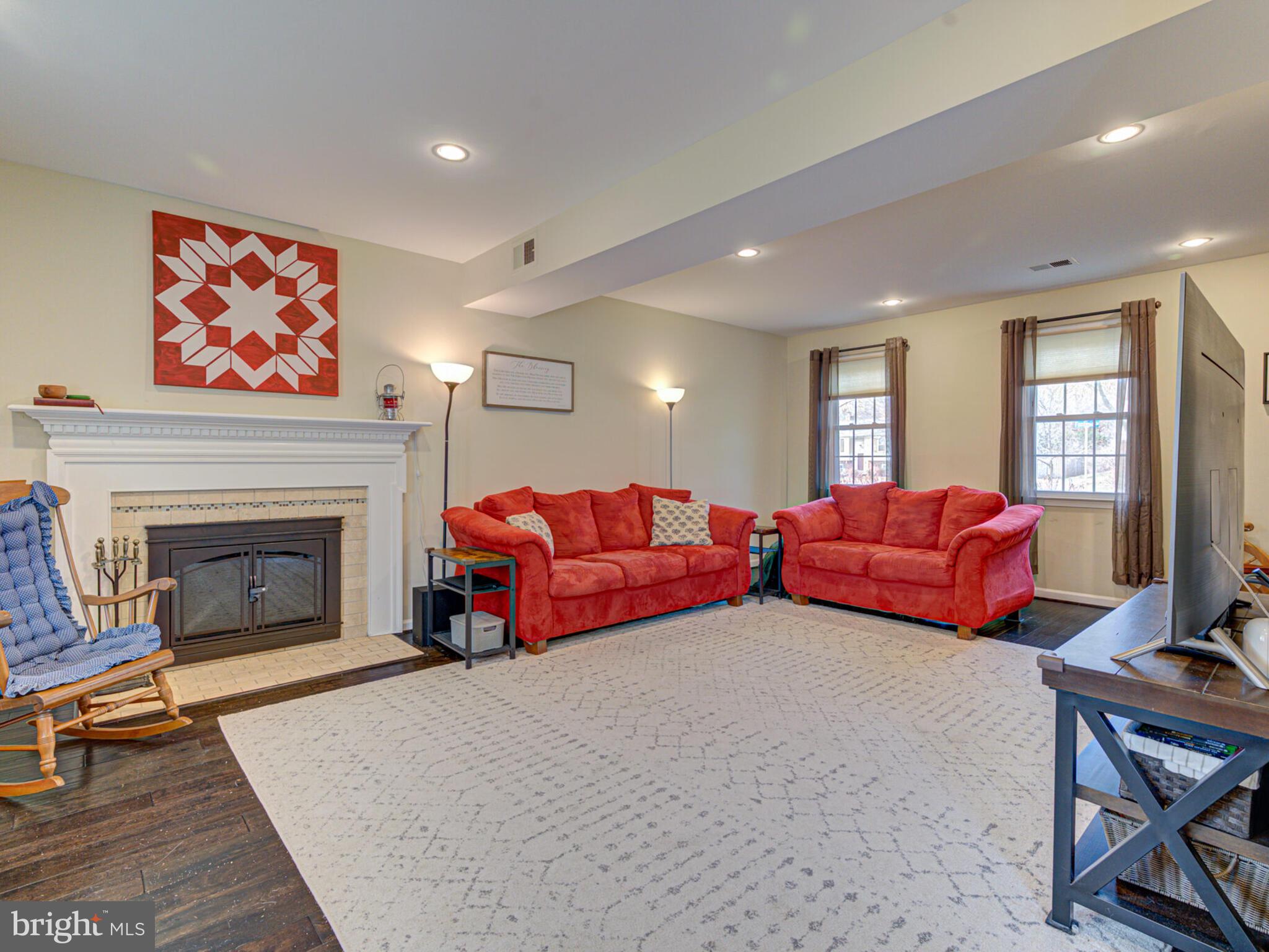 12827 Fantasia Dr