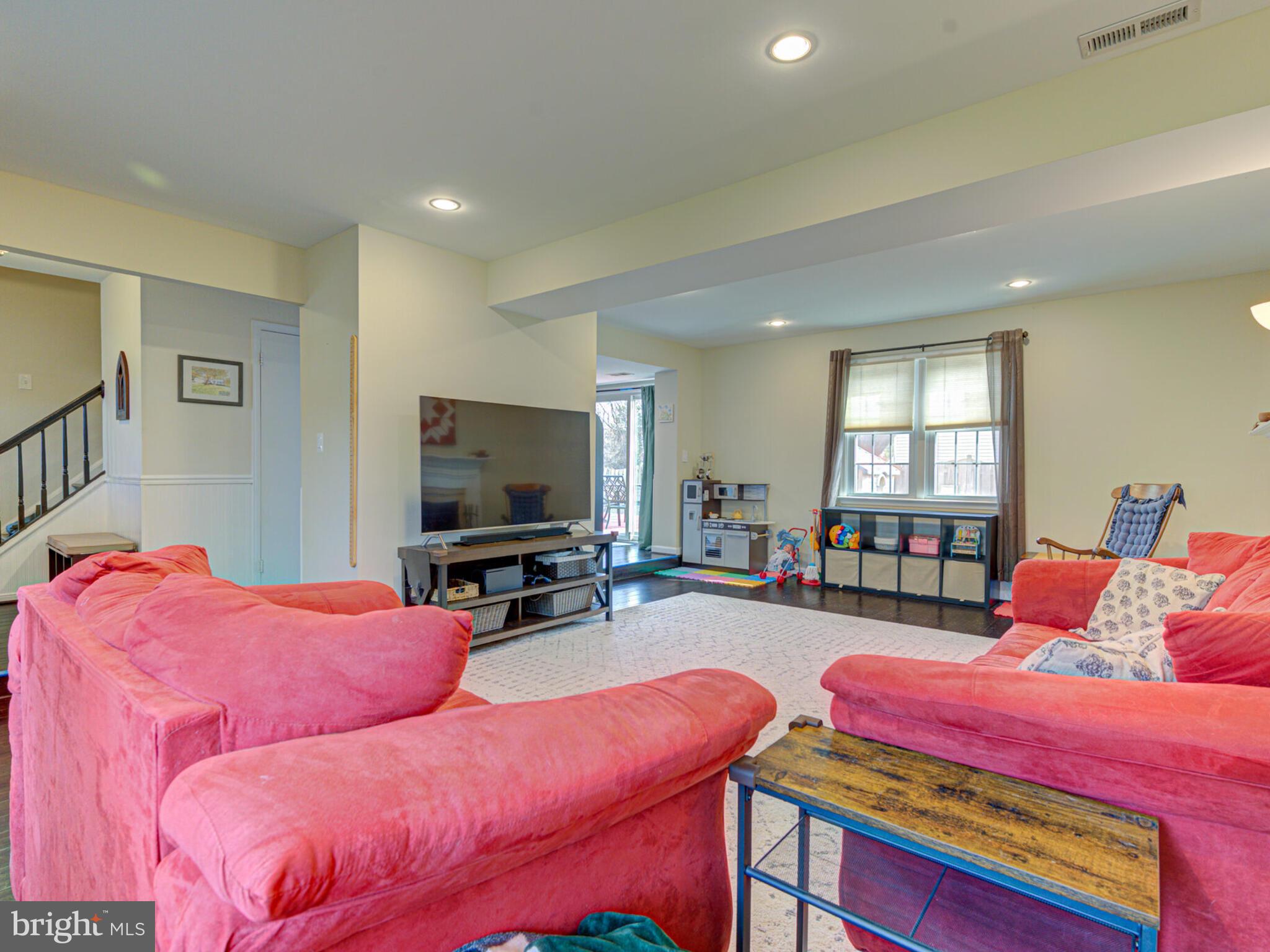 12827 Fantasia Dr