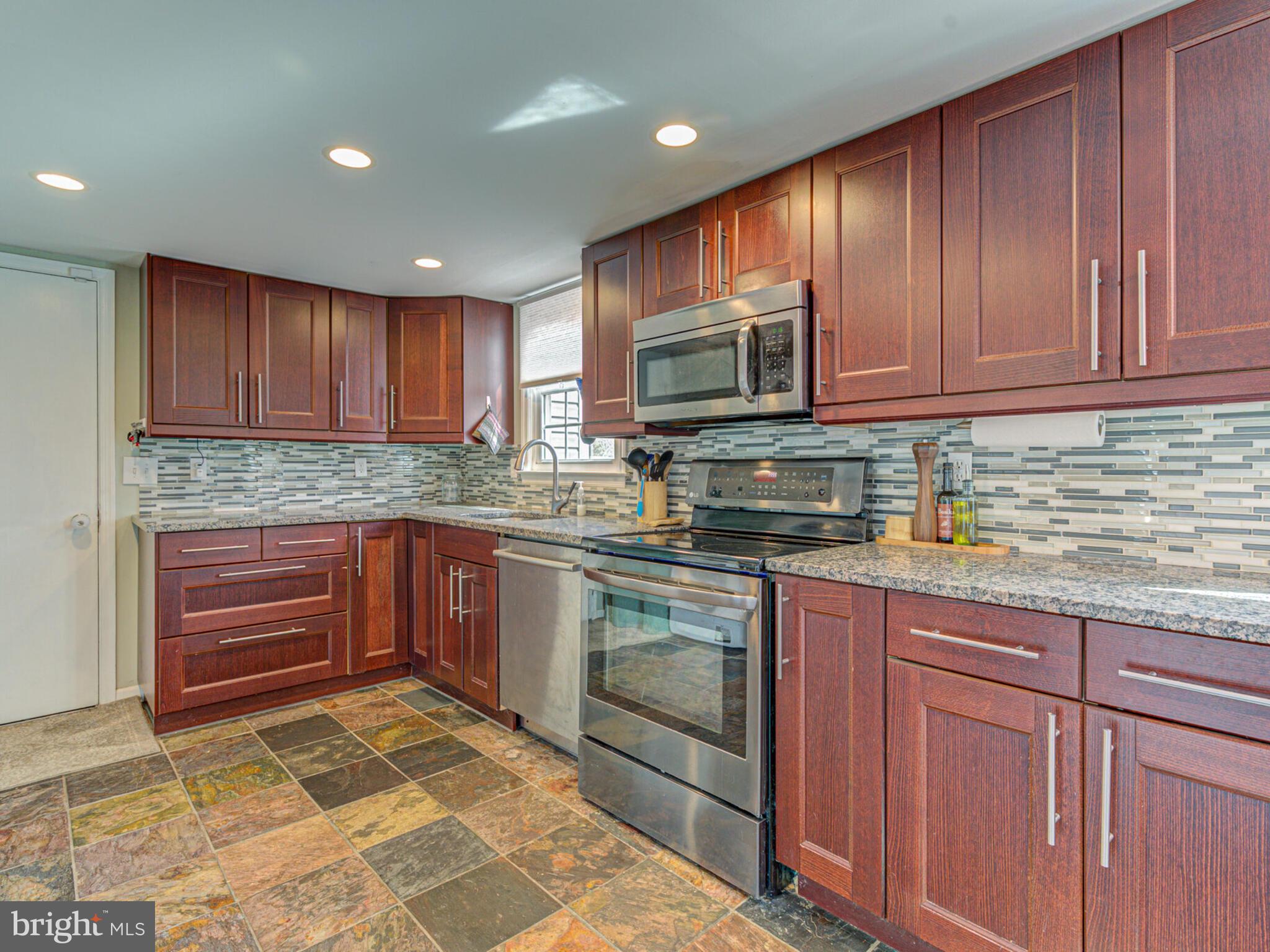 12827 Fantasia Dr