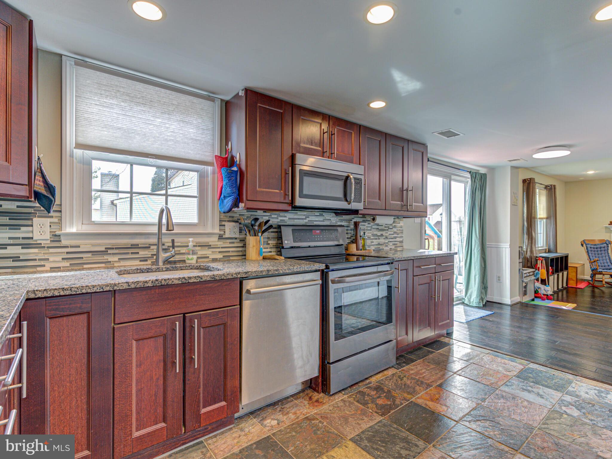 12827 Fantasia Dr