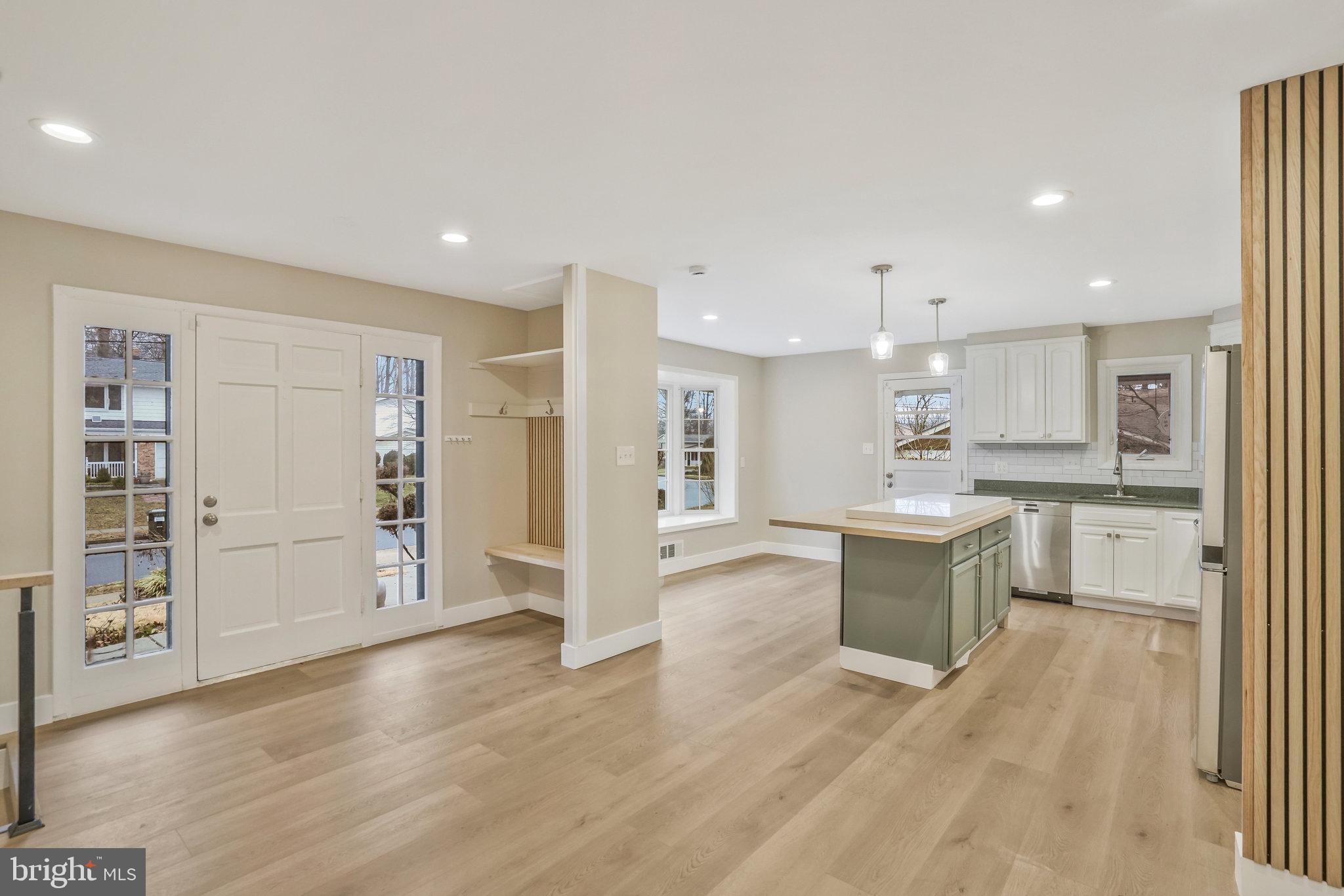 4818 Ponderosa Dr