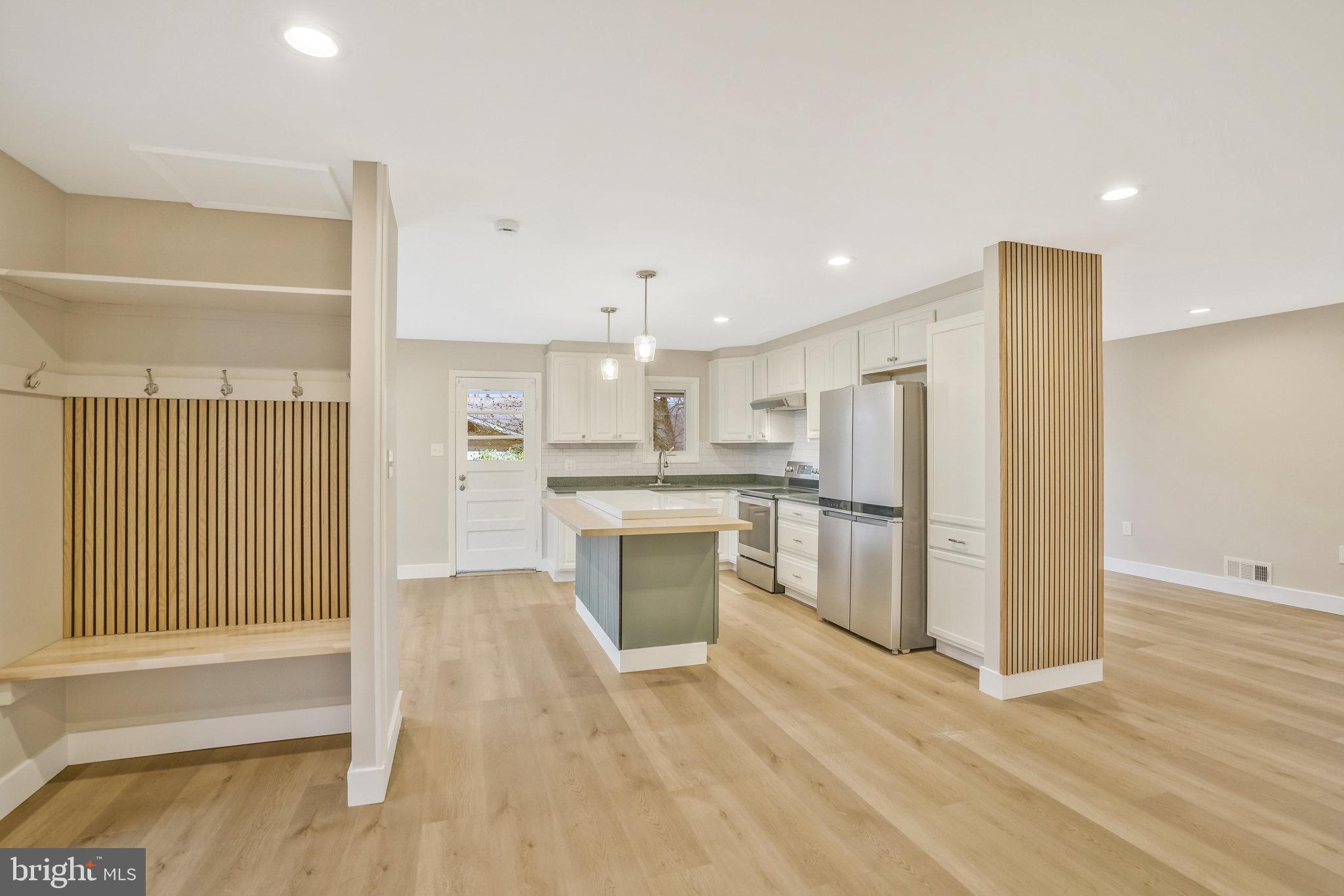 4818 Ponderosa Dr