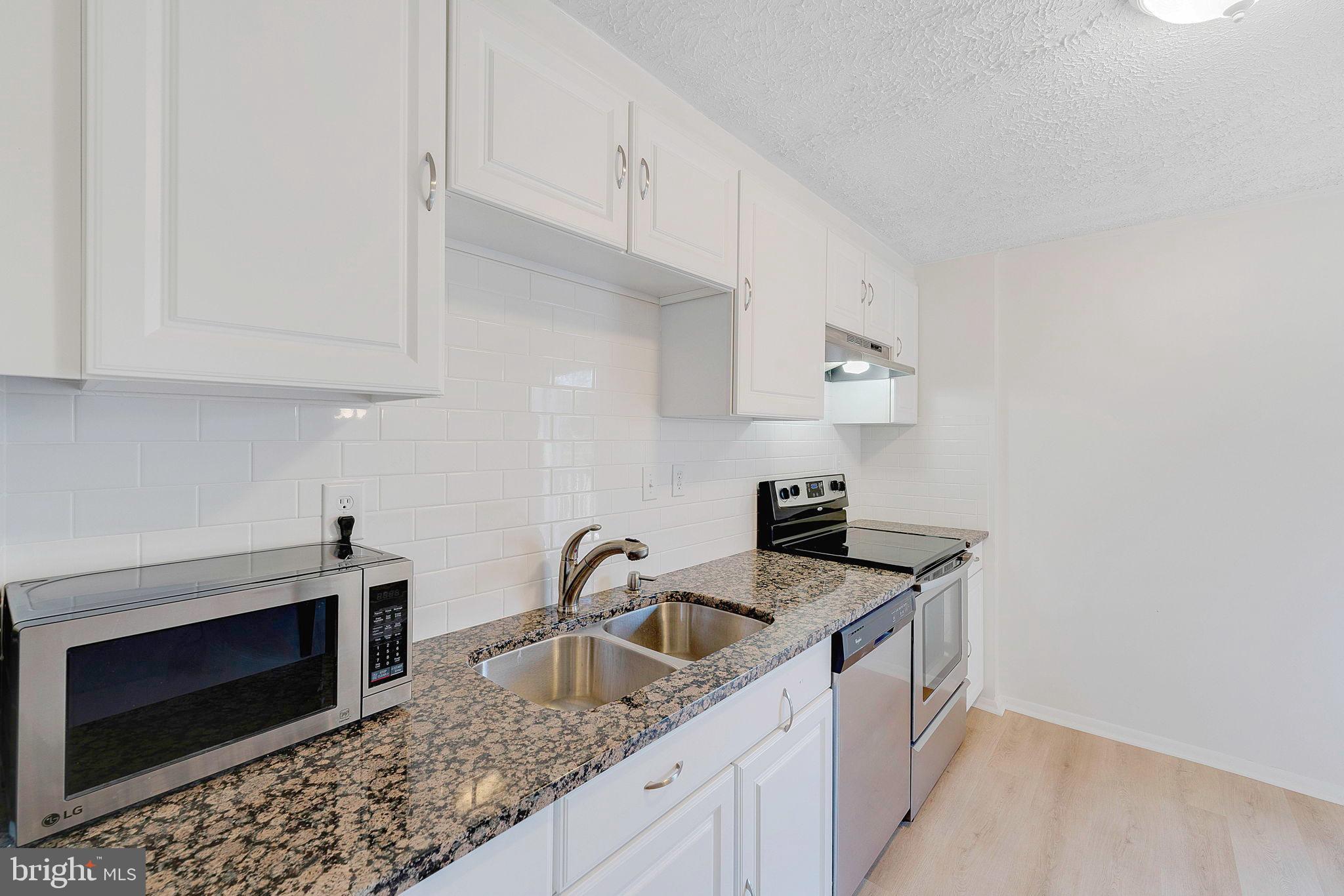 13712 Cabells Mill Dr