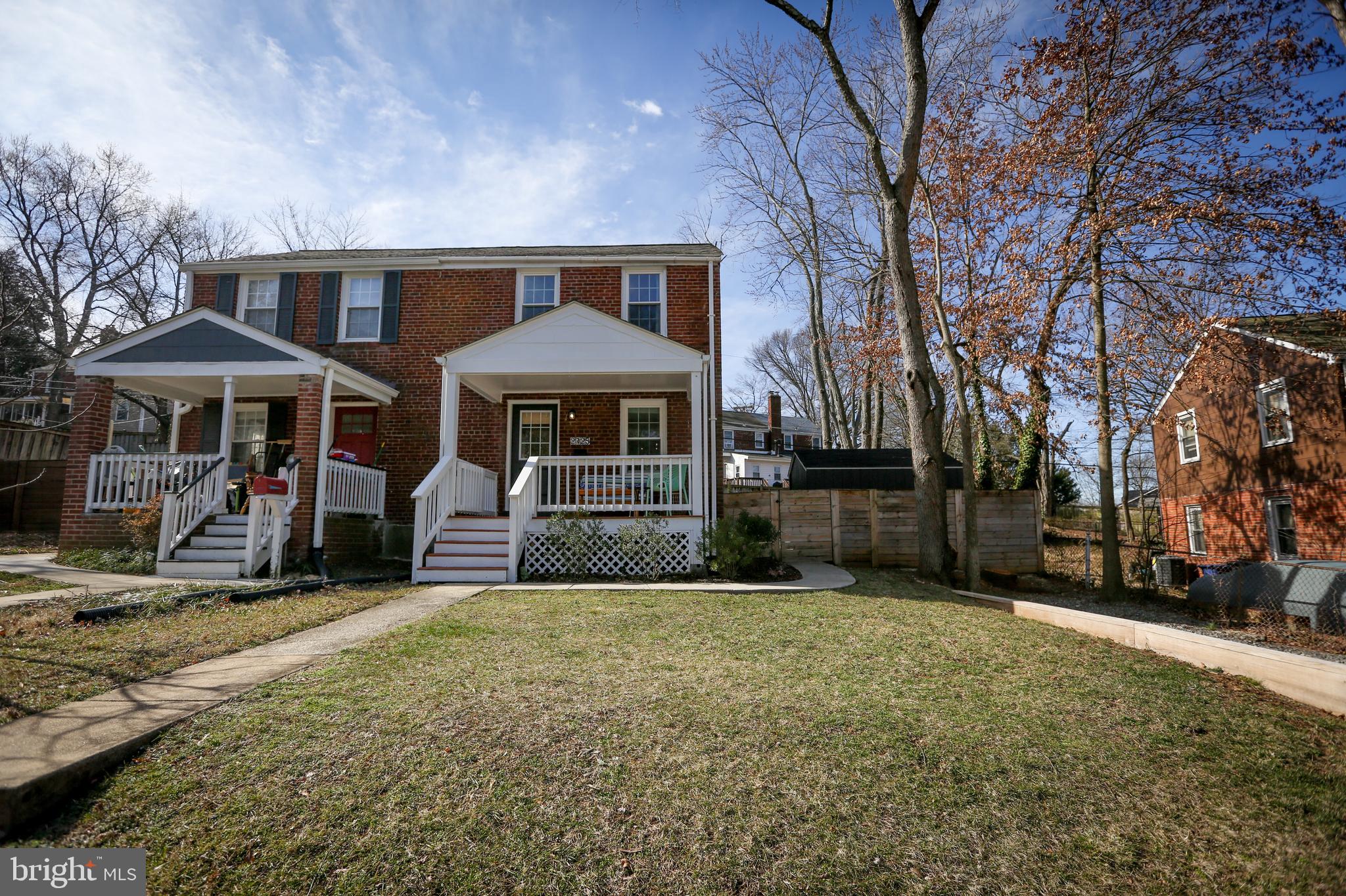 2725 Farnsworth Dr