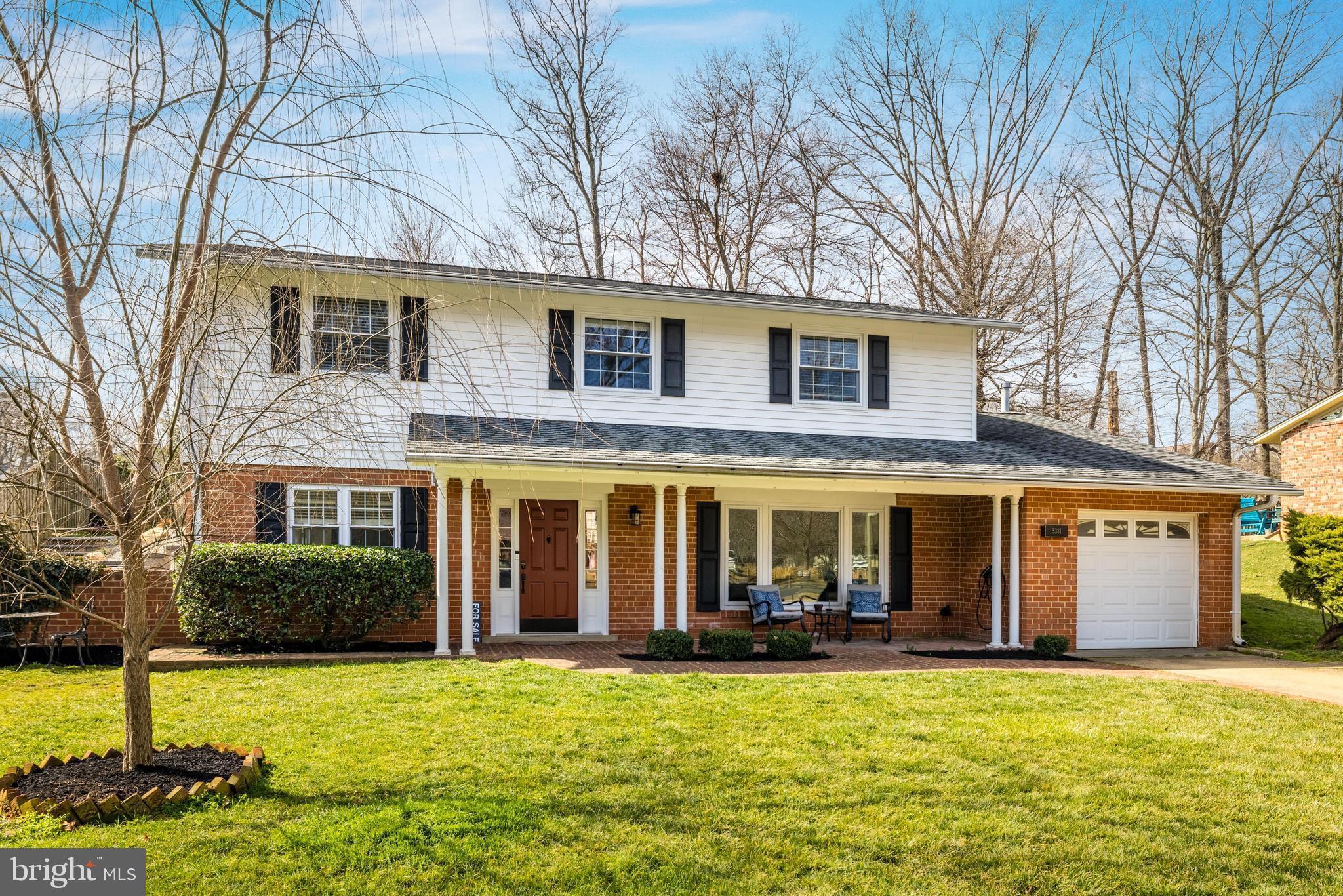 5381 Gainsborough Dr