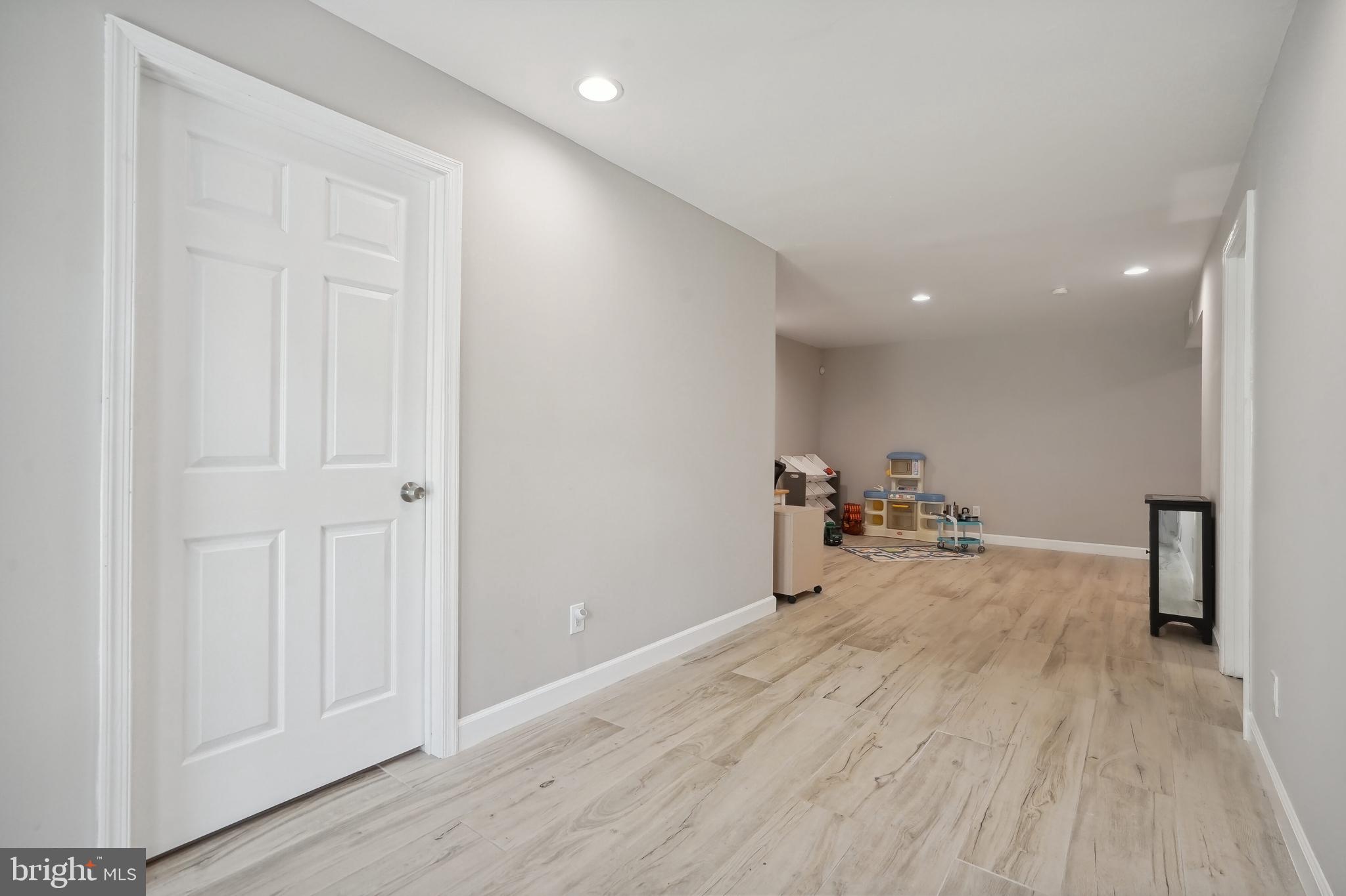 14814 Hatfield Sq
