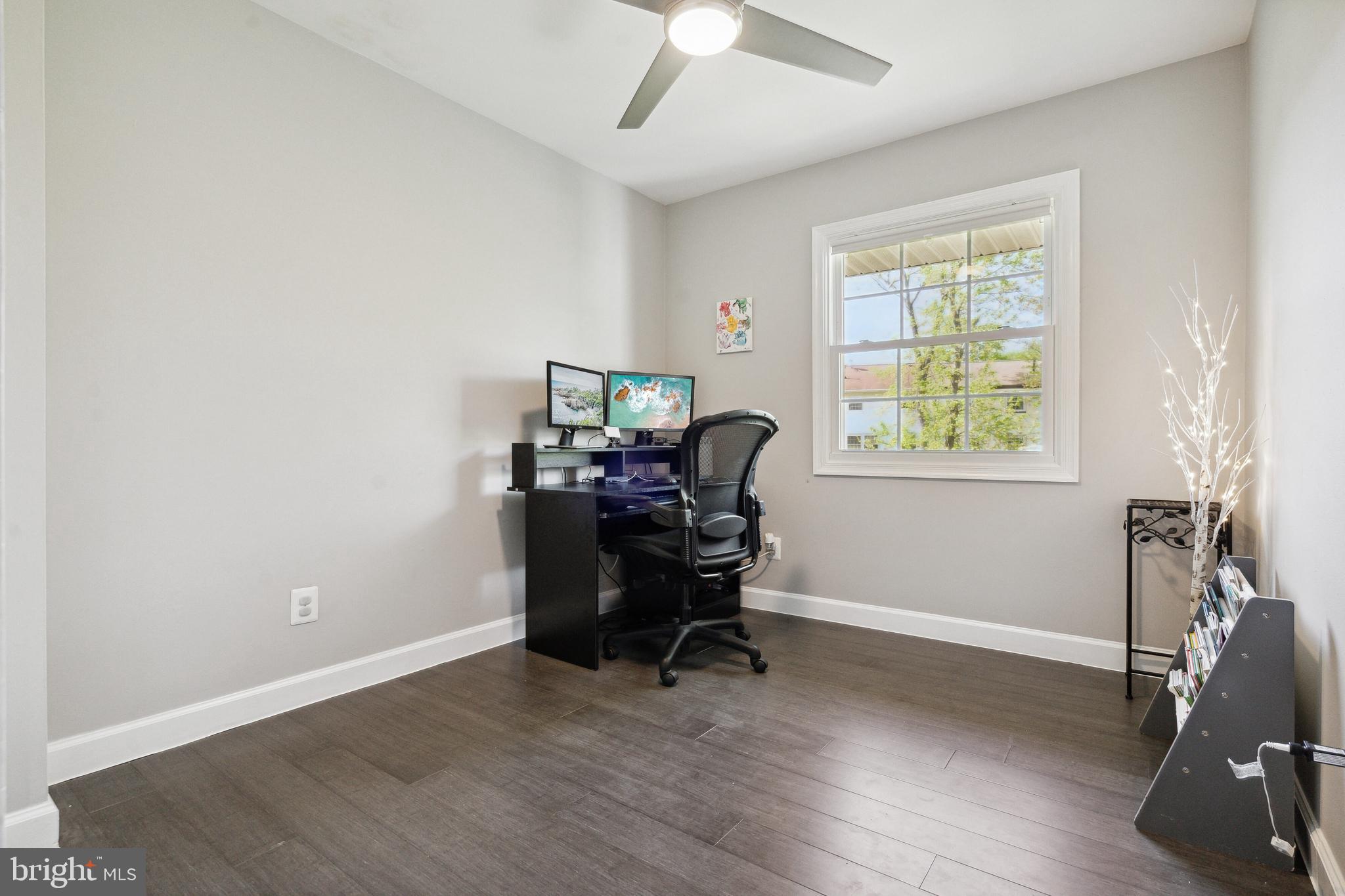 14814 Hatfield Sq