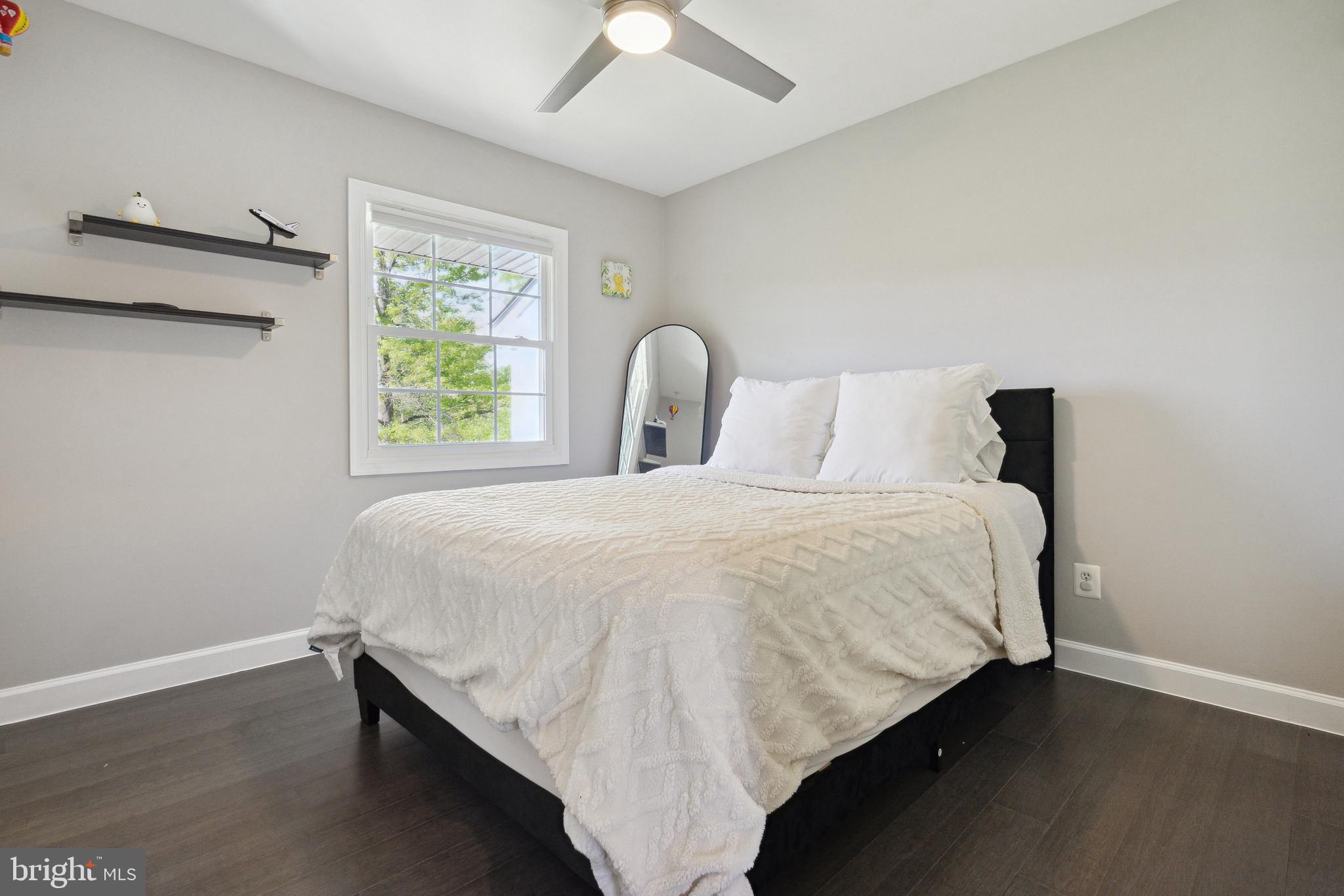 14814 Hatfield Sq