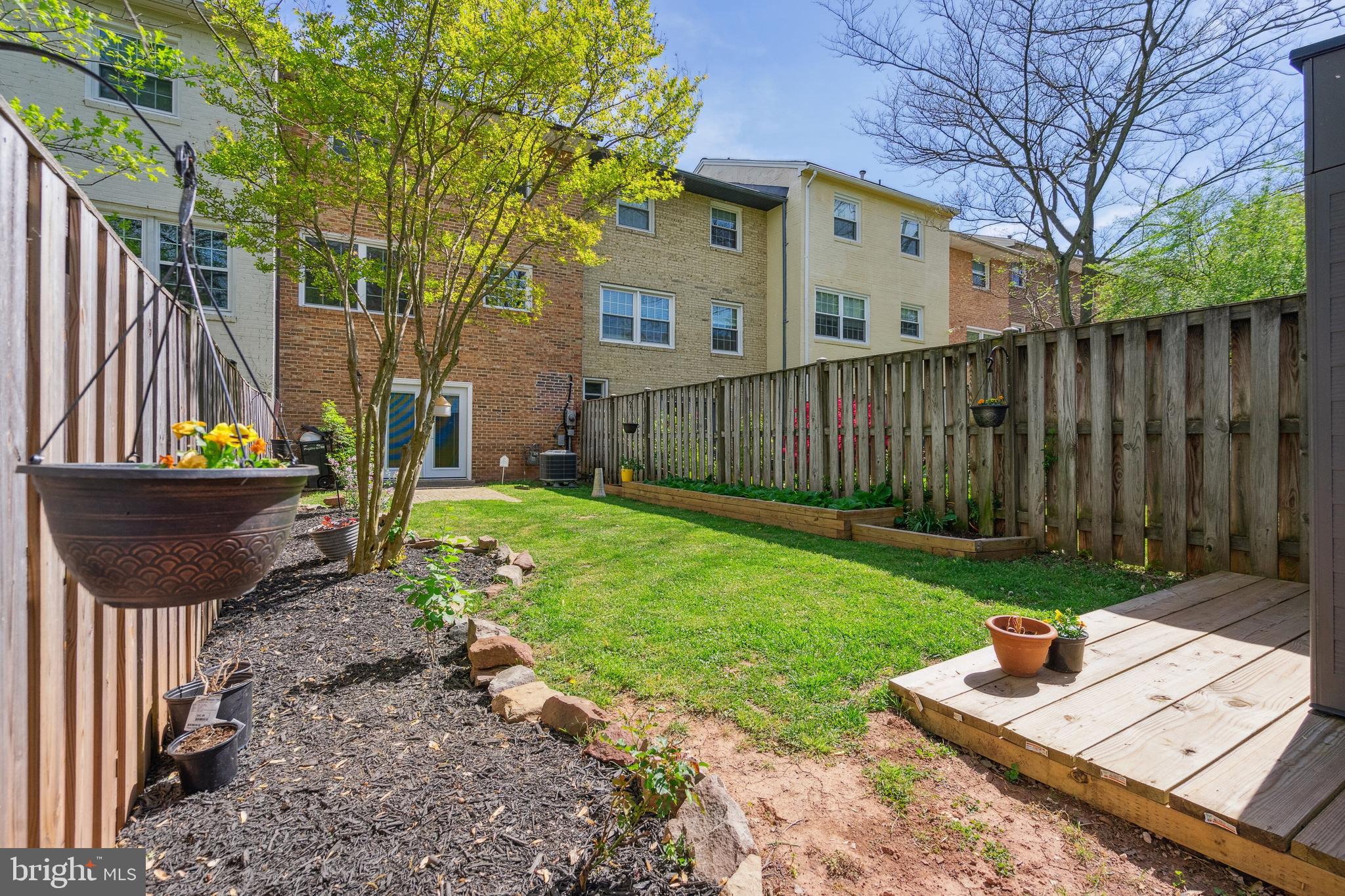 14814 Hatfield Sq