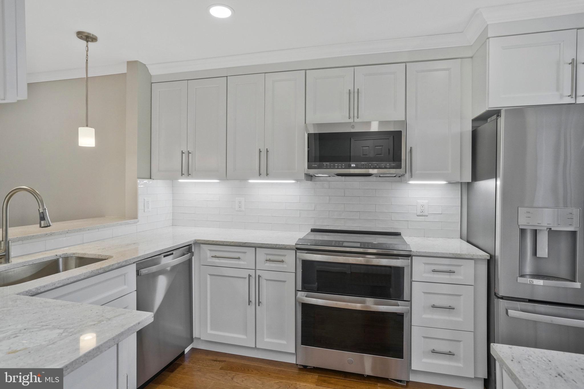 2109 Hutchison Grove Ct