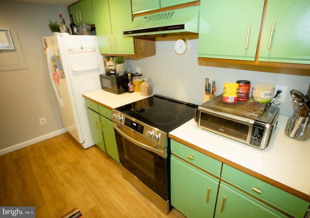 12918-A Grays Pointe Rd #12918a