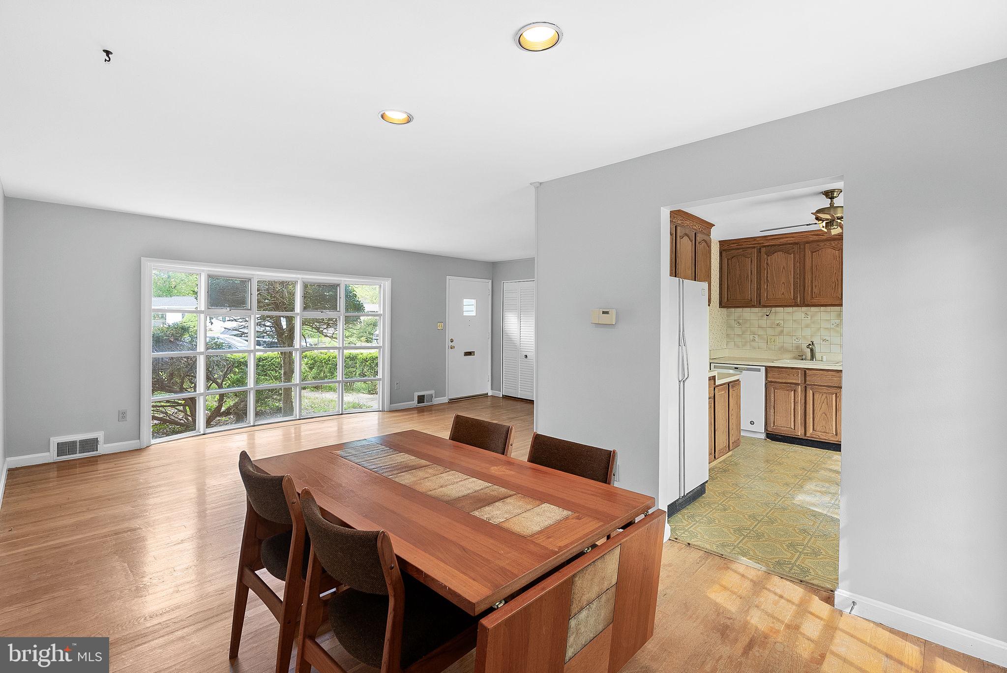 7919 E Rockglen Ct