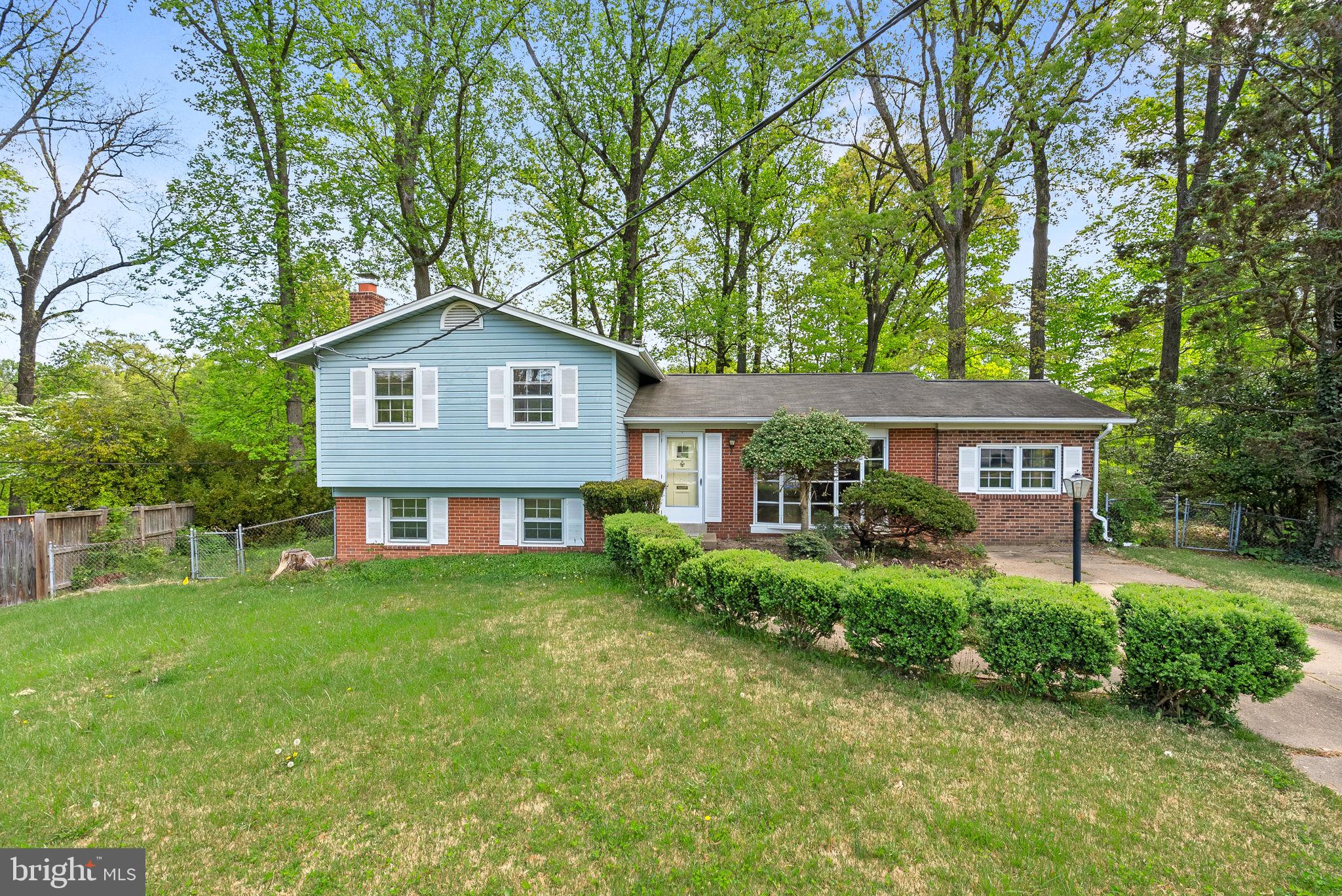 7919 E Rockglen Ct