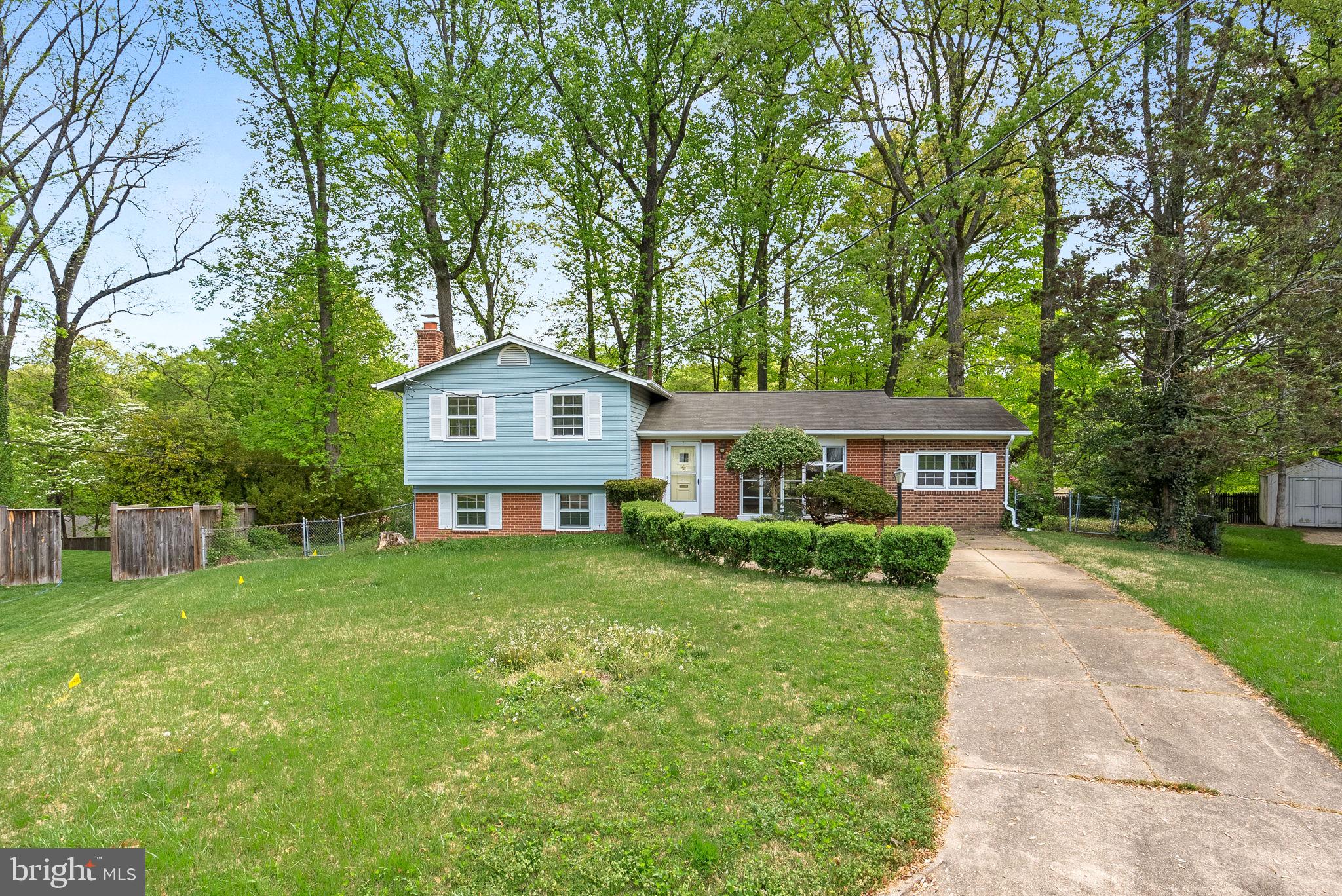 7919 E Rockglen Ct