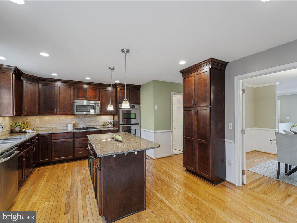 13111 Ashnut Ln