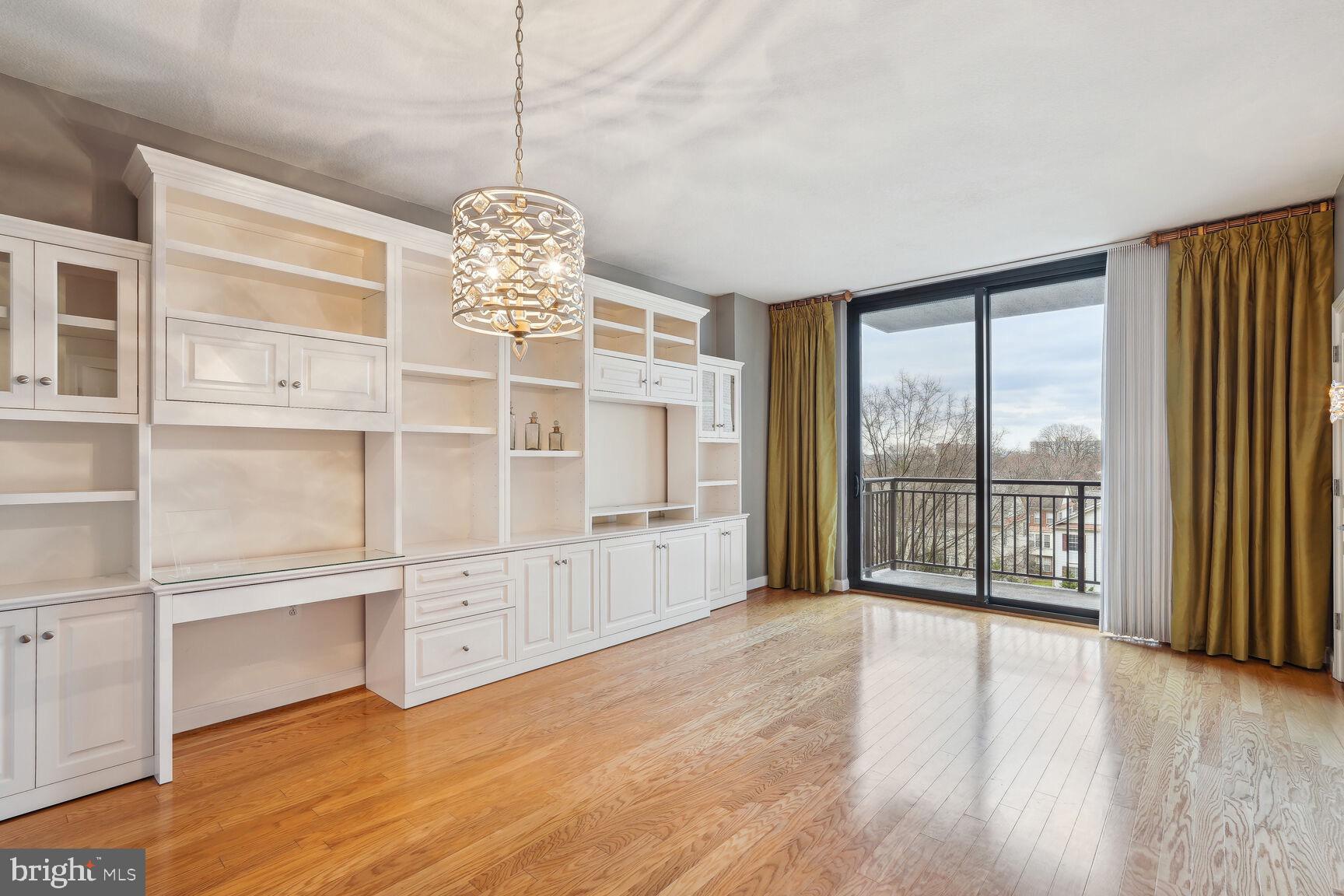 2451 Midtown Ave #611