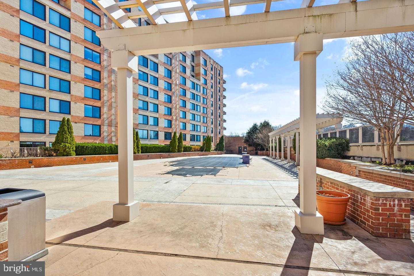 2451 Midtown Ave #611