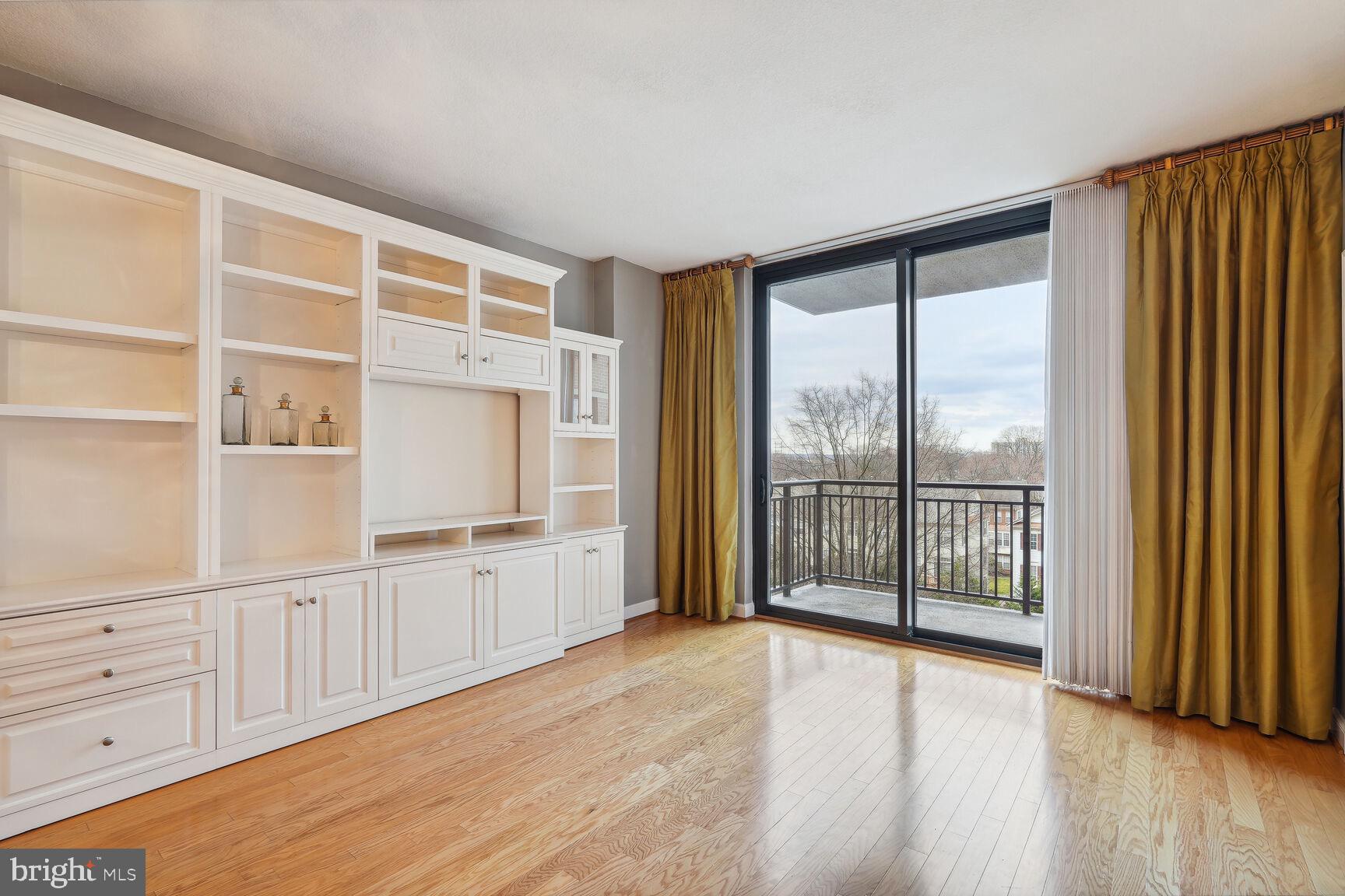 2451 Midtown Ave #611