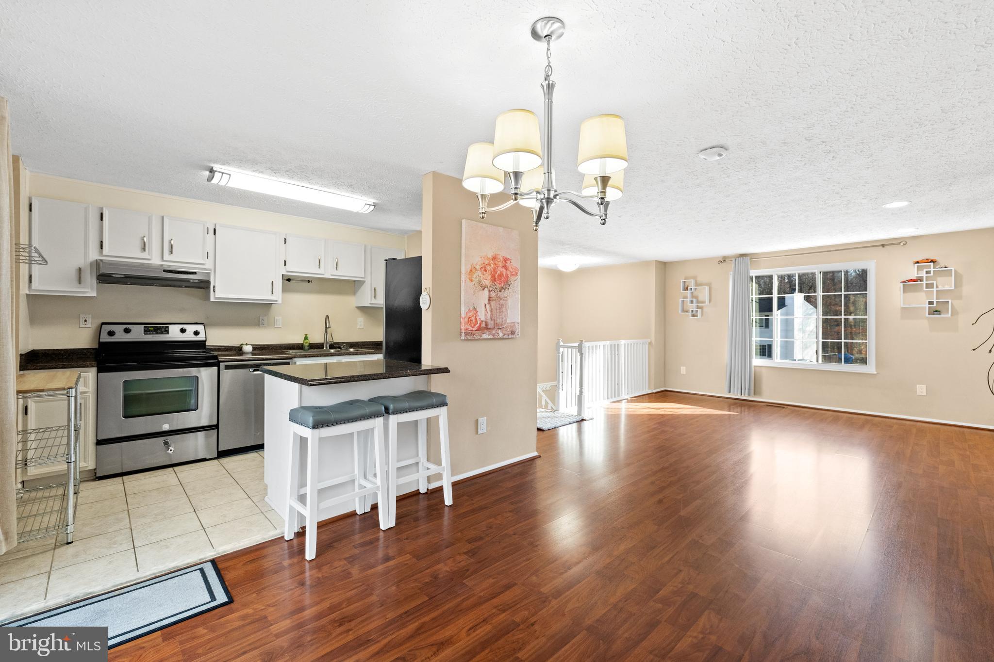 8469 Rippled Creek Ct