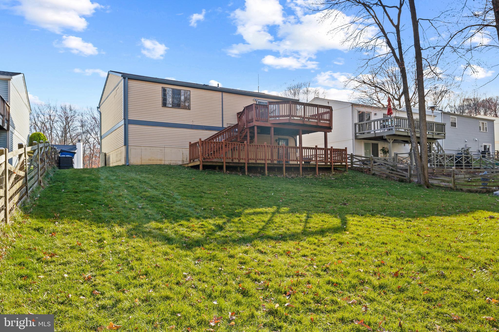 8469 Rippled Creek Ct