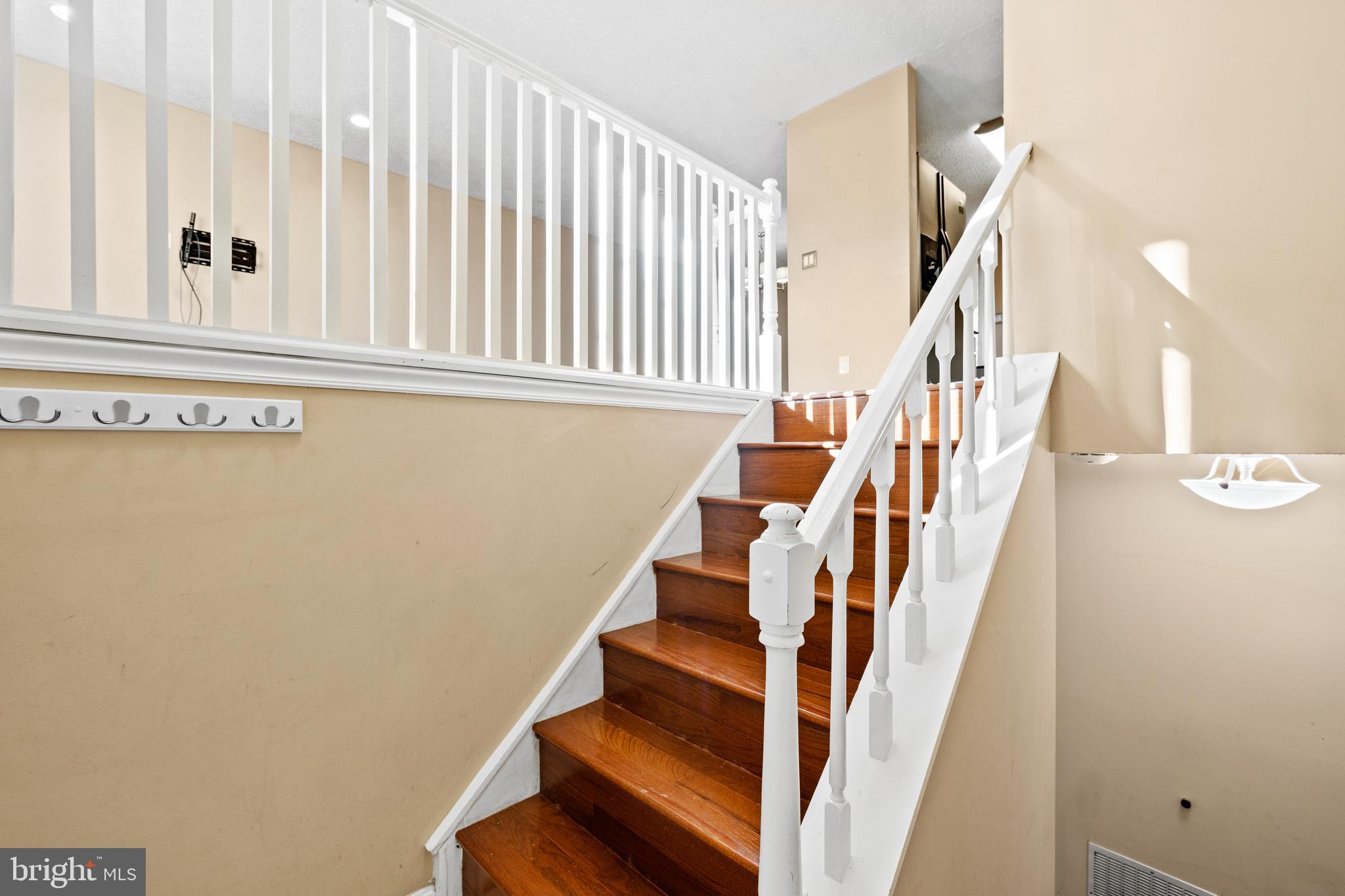 8469 Rippled Creek Ct