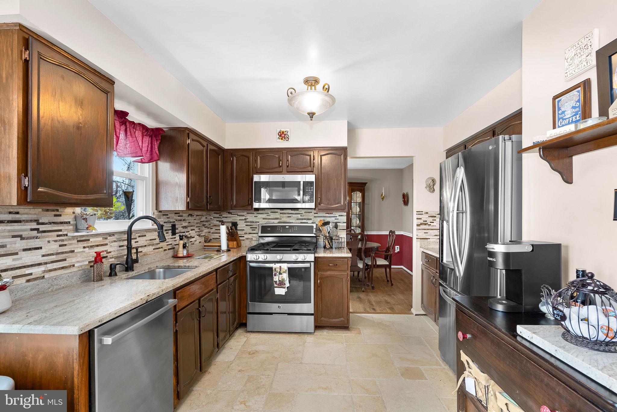 5815 Pamela Dr