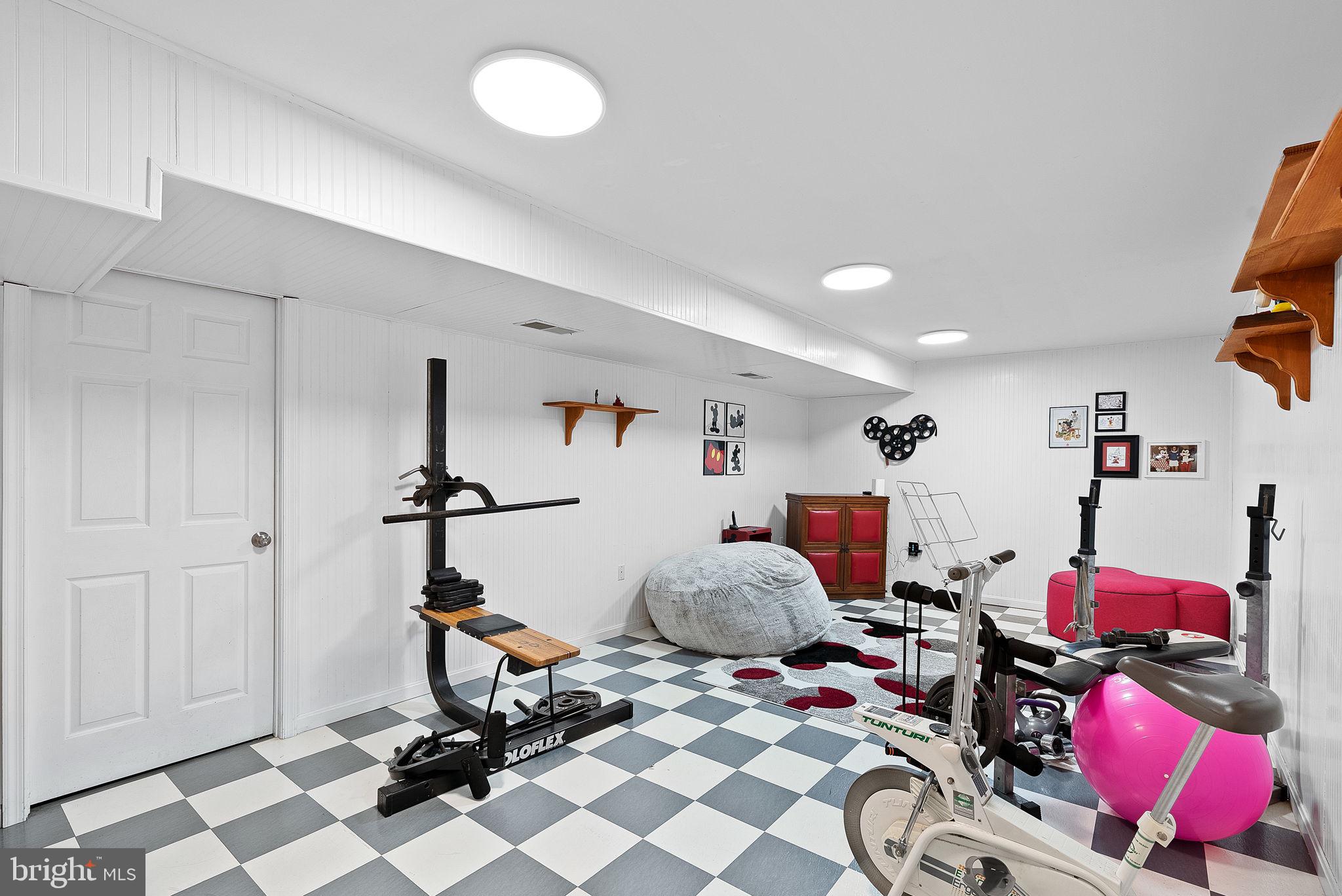 5815 Pamela Dr