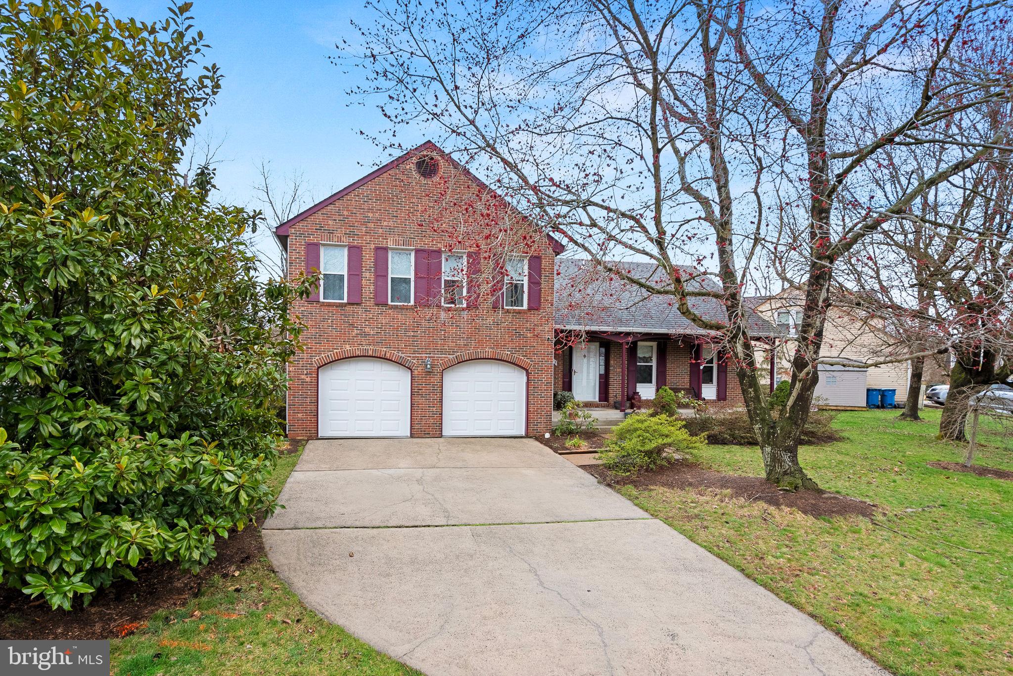 5815 Pamela Dr