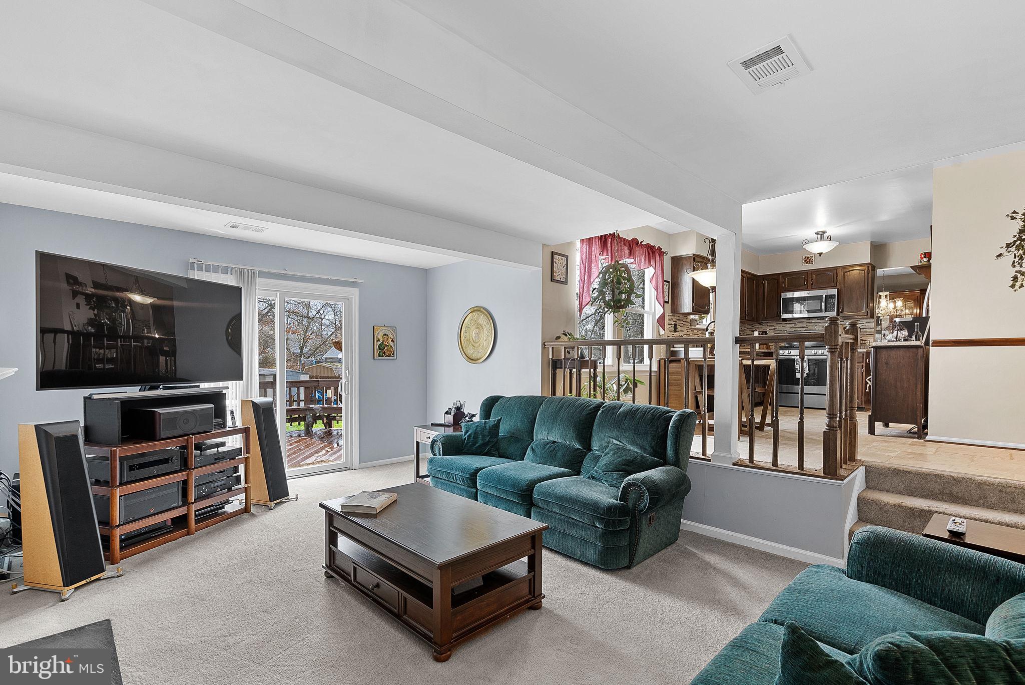 5815 Pamela Dr