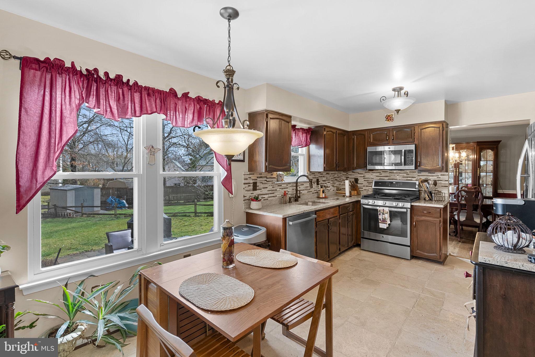 5815 Pamela Dr