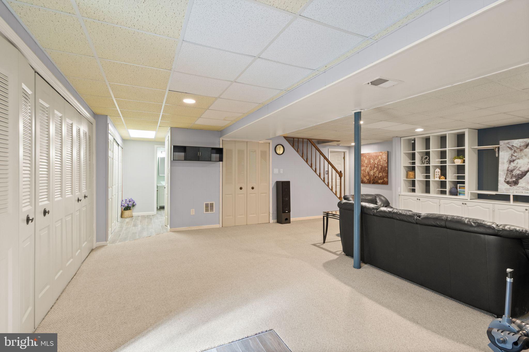 10671 John Ayres Dr